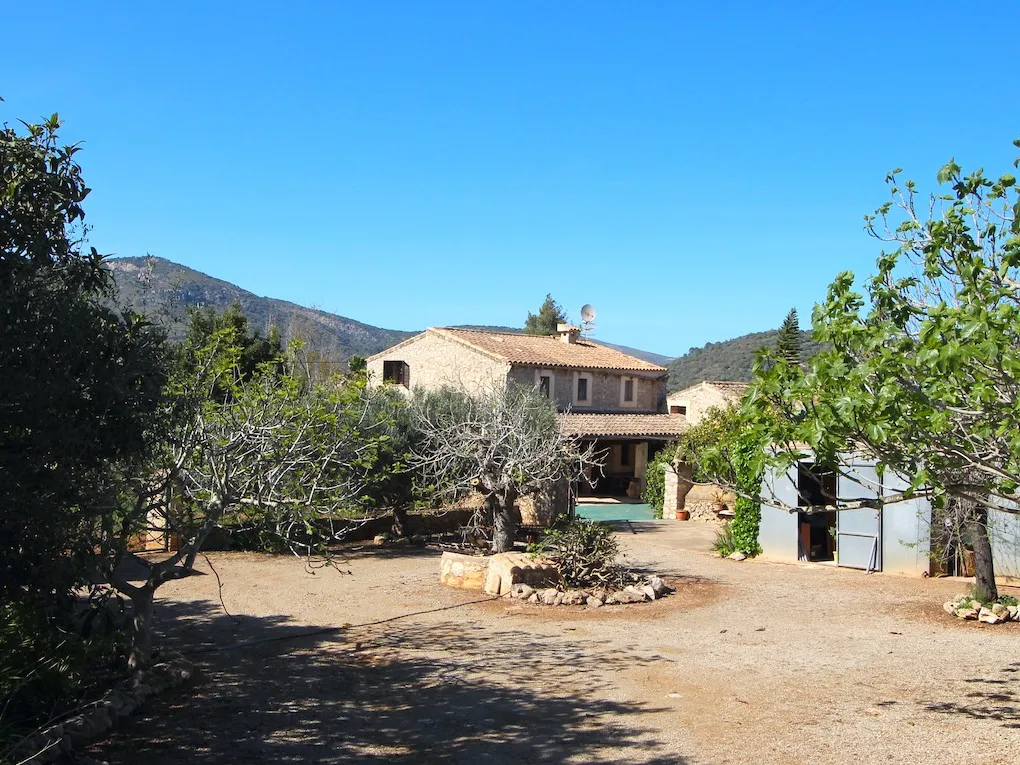 Auténtica finca entre Arta y San Lorenzo-1