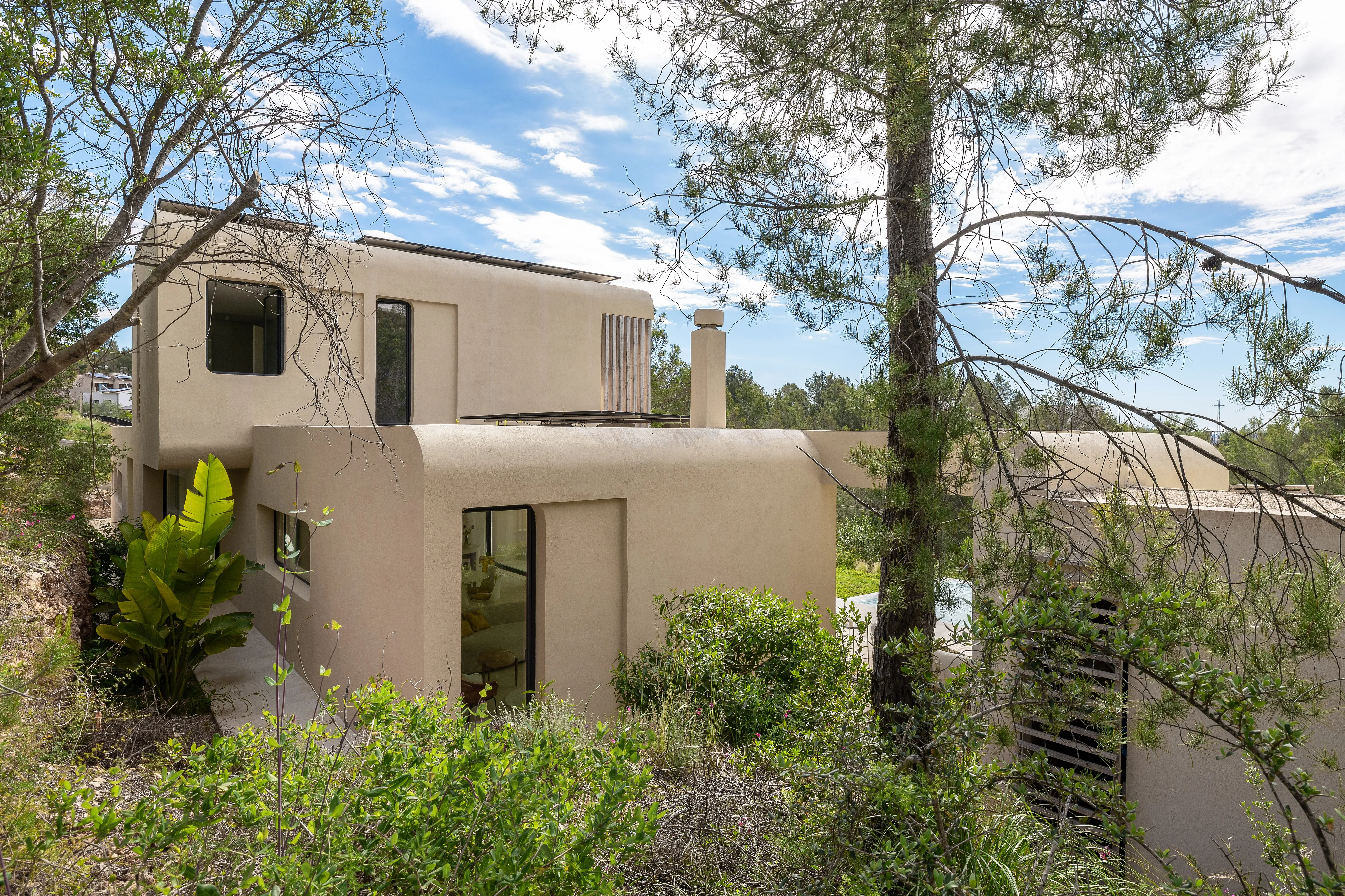 Retro-moderne villa met uitzicht in Sa Coma-24