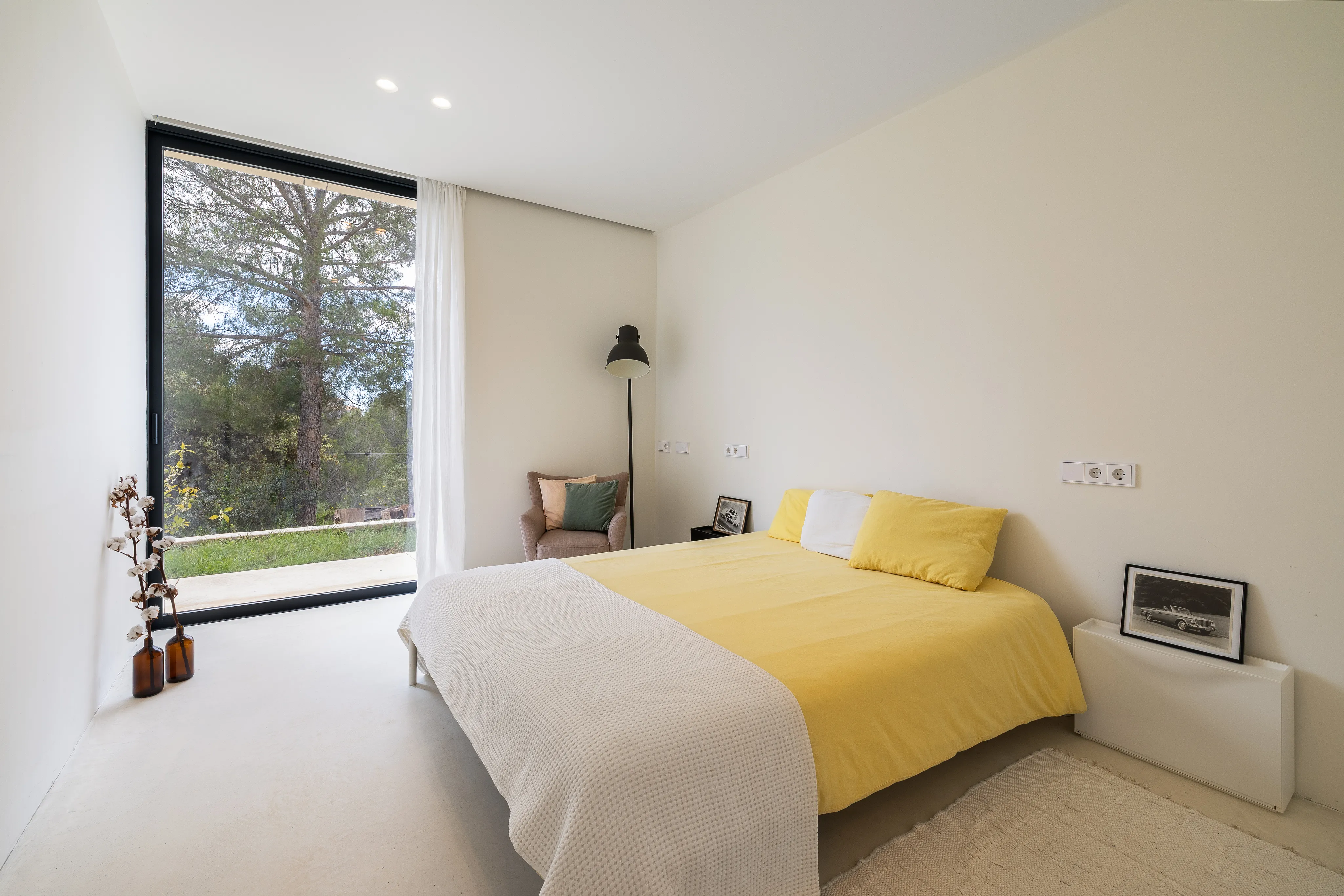 Retro-moderne villa met uitzicht in Sa Coma-13