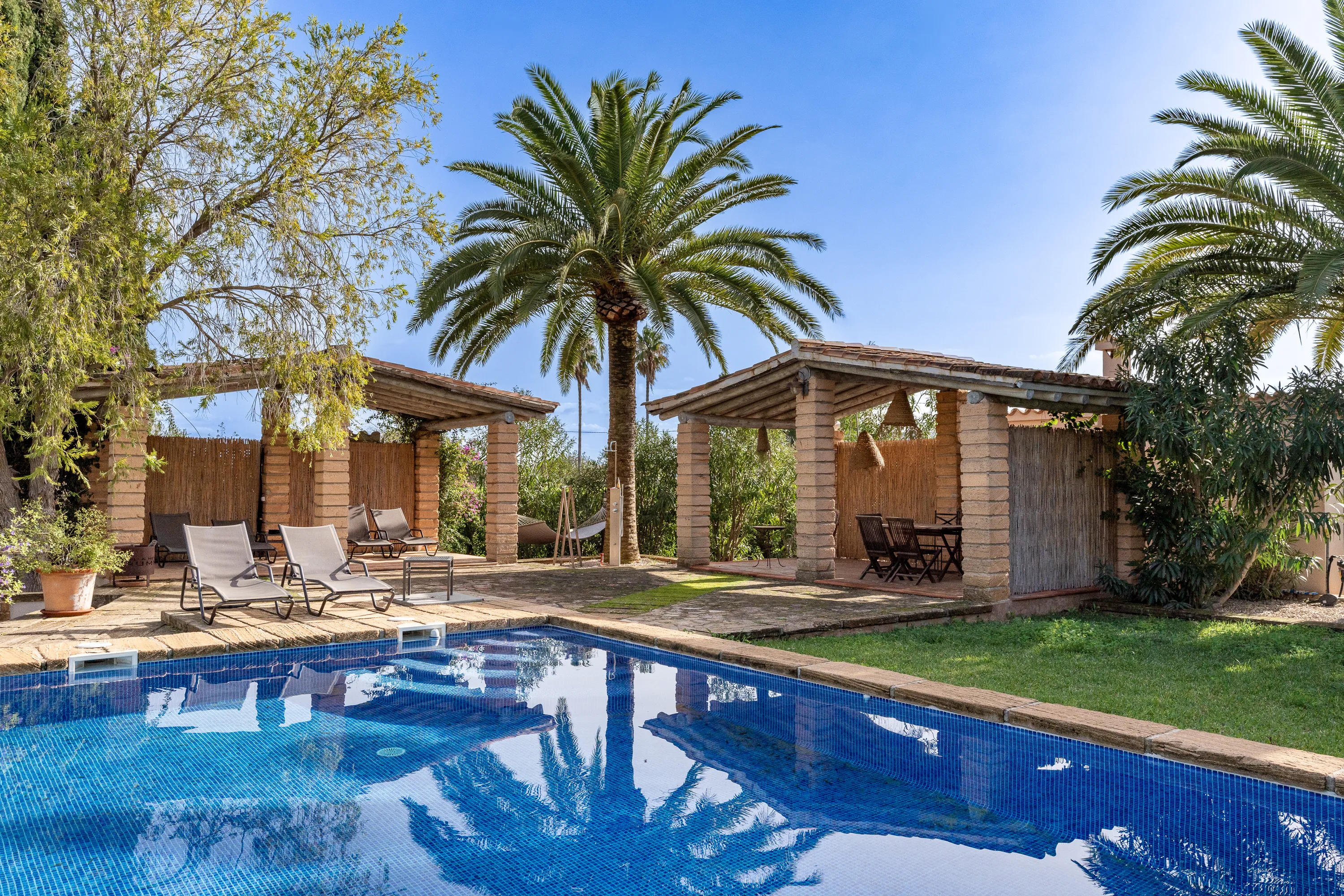 Charming and well-Maintained finca with ETV rental license and panoramic views in Moscari-2