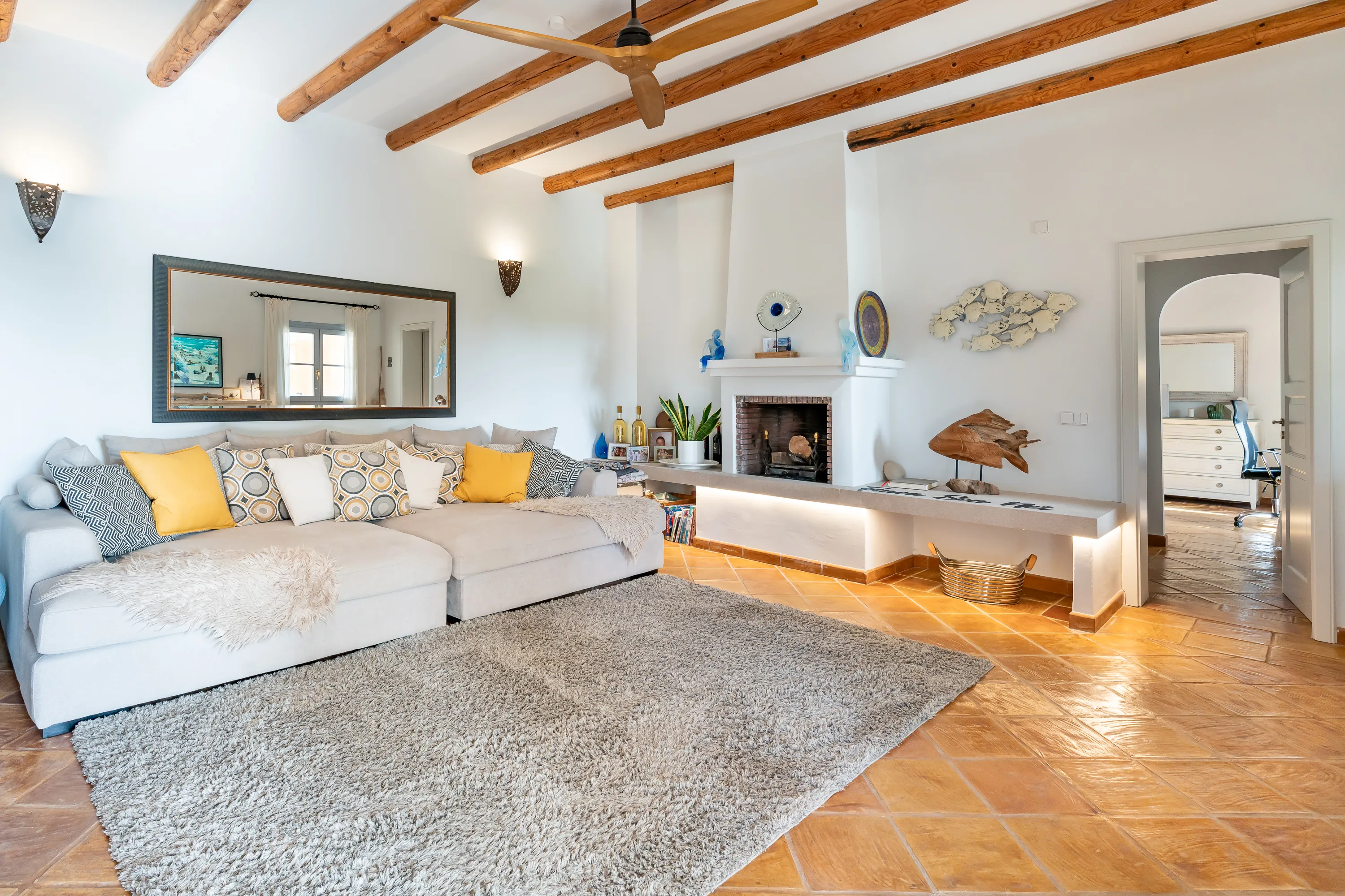 Charming and well-Maintained finca with ETV rental license and panoramic views in Moscari-8