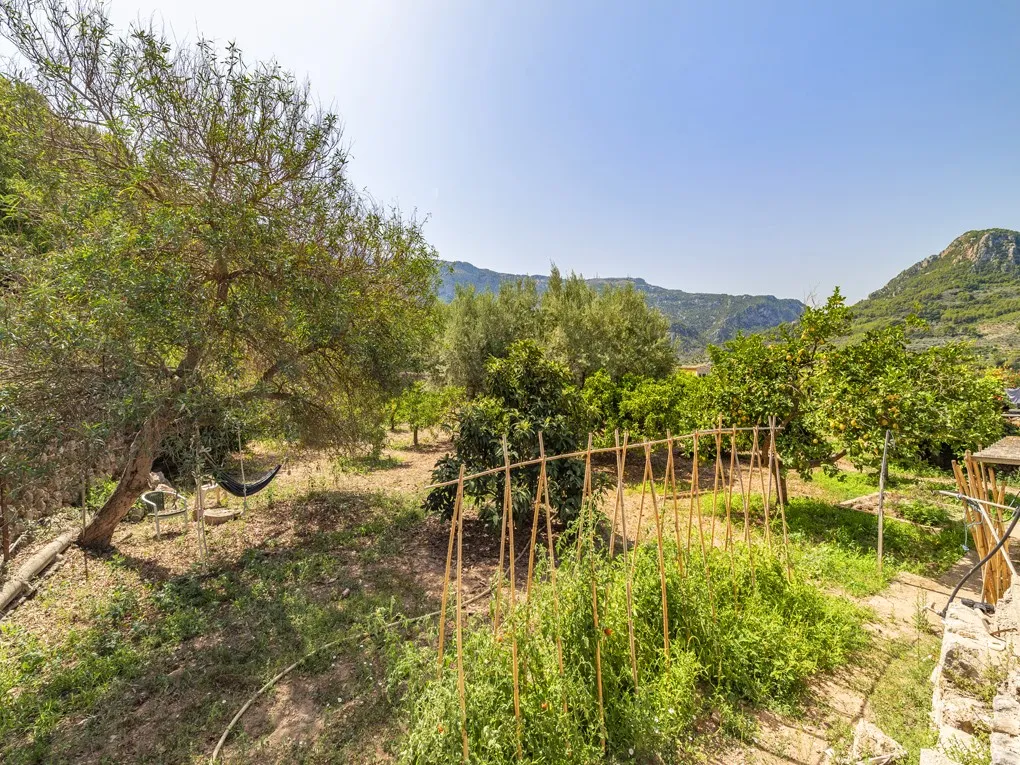 Traditionellt mallorkinskt hus med underbar utsikt över historiska Sóller.-13