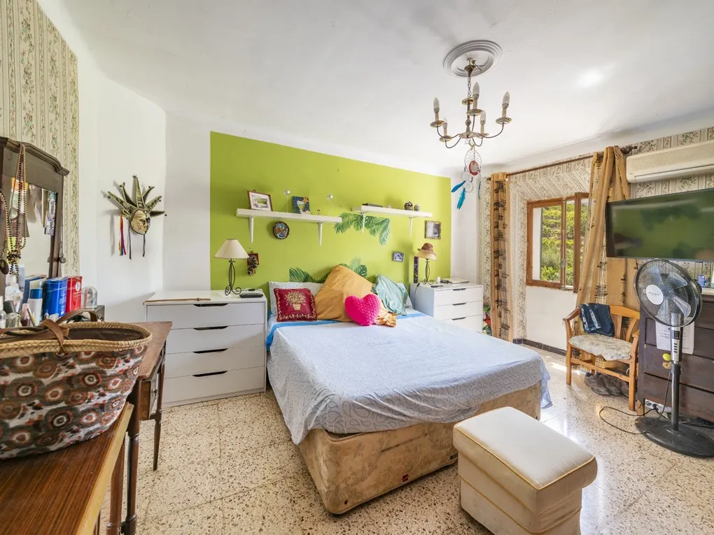 Traditional mallorquin house with stunning views towards historic Sóller.-12