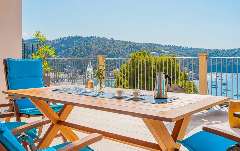 Villa méditerranéenne avec vue imprenable sur le port - Location de vacances