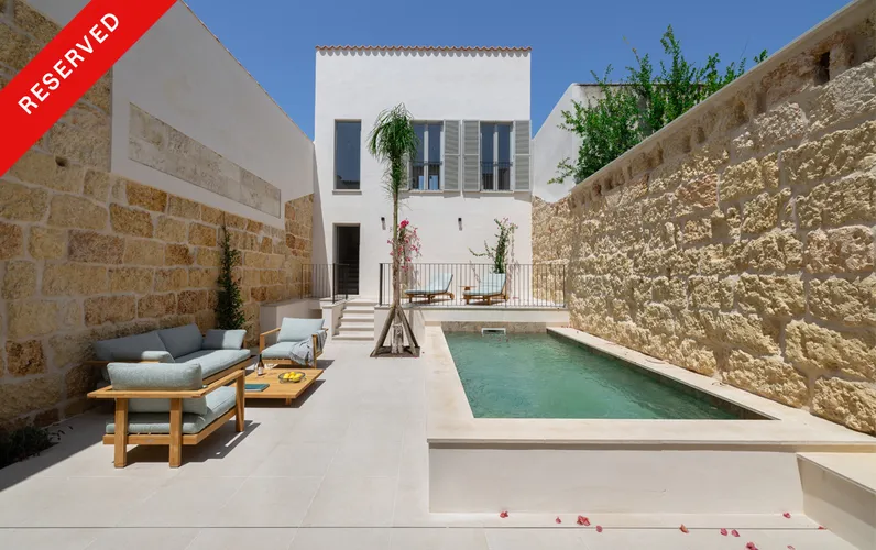 Casa de pueblo de diseño con piscina en Llubí – una joya de espacio, estilo y sofisticación