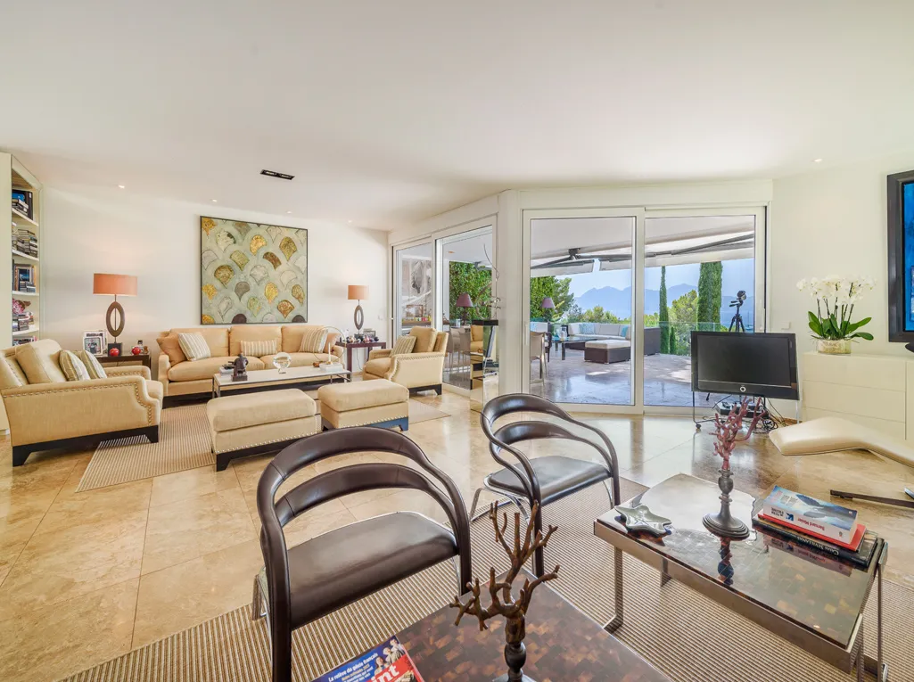 Lloguer de temporada. Lujosa propietat amb vista a la platja de Formentor-10