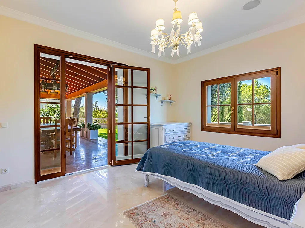 Luksusowa willa z widokiem na morze i góry-7