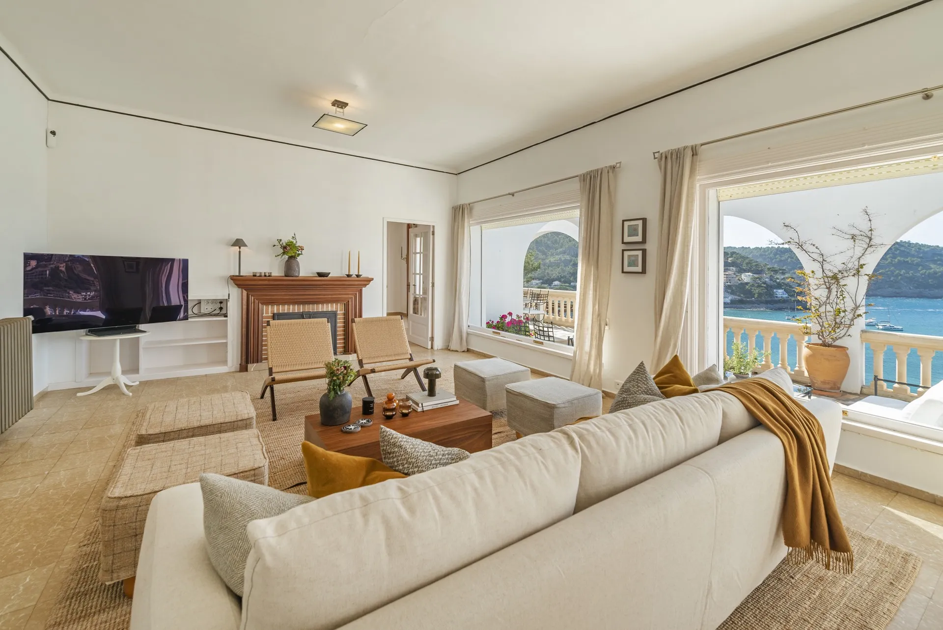 VILLA MED SPEKTAKULÄR HAVSUTSIKT I PUERTO DE SÓLLER-3