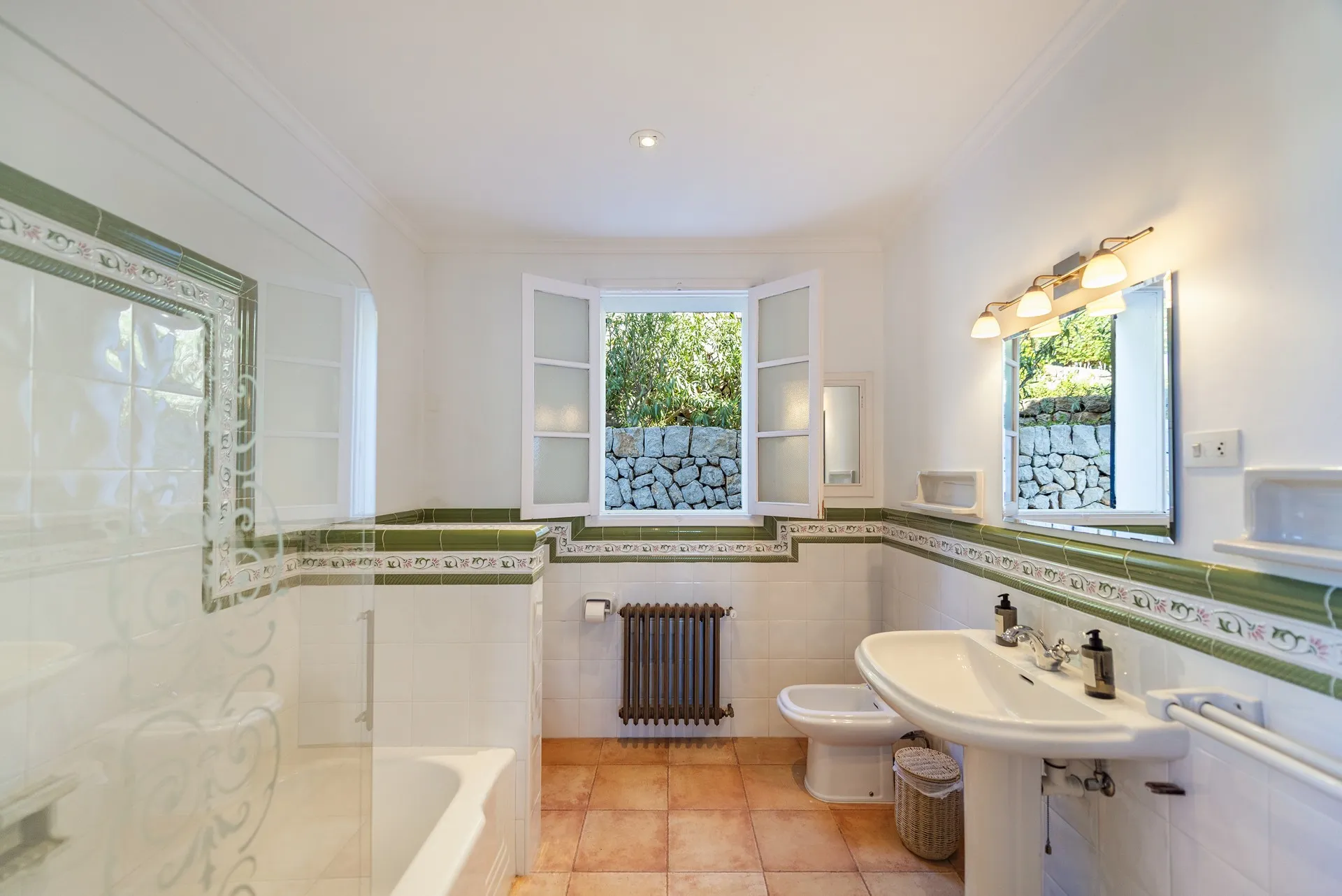 VILLA MED SPEKTAKULÄR HAVSUTSIKT I PUERTO DE SÓLLER-13