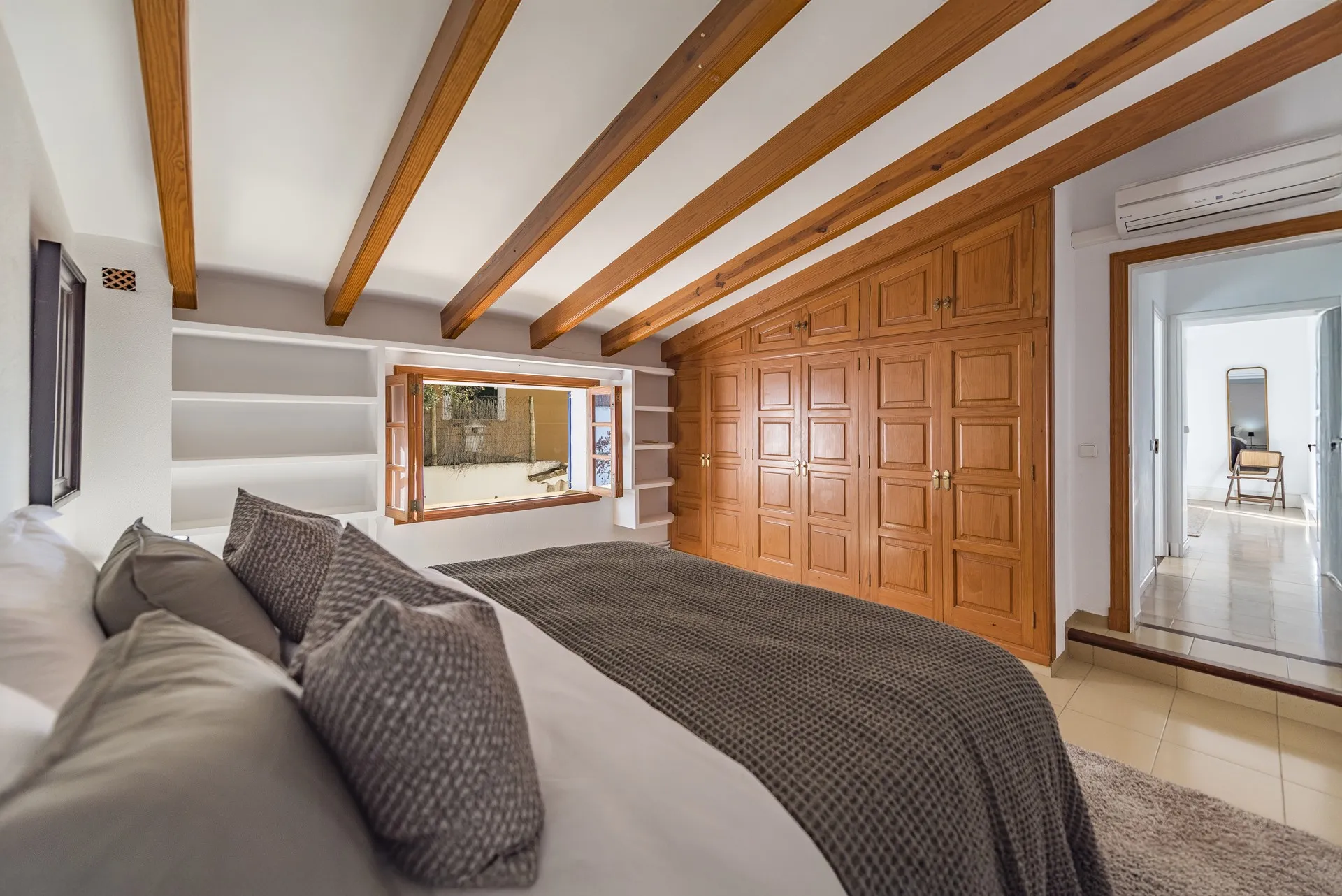 VILLA MED SPEKTAKULÄR HAVSUTSIKT I PUERTO DE SÓLLER-20