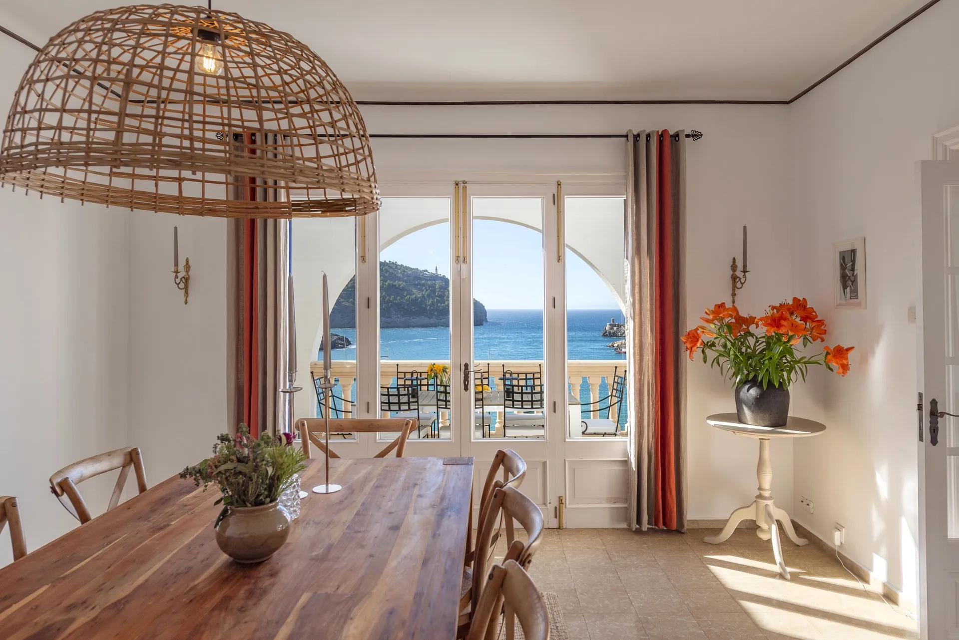 Hermosa villa con piscina con vista al mar – Alquiler temporal-5