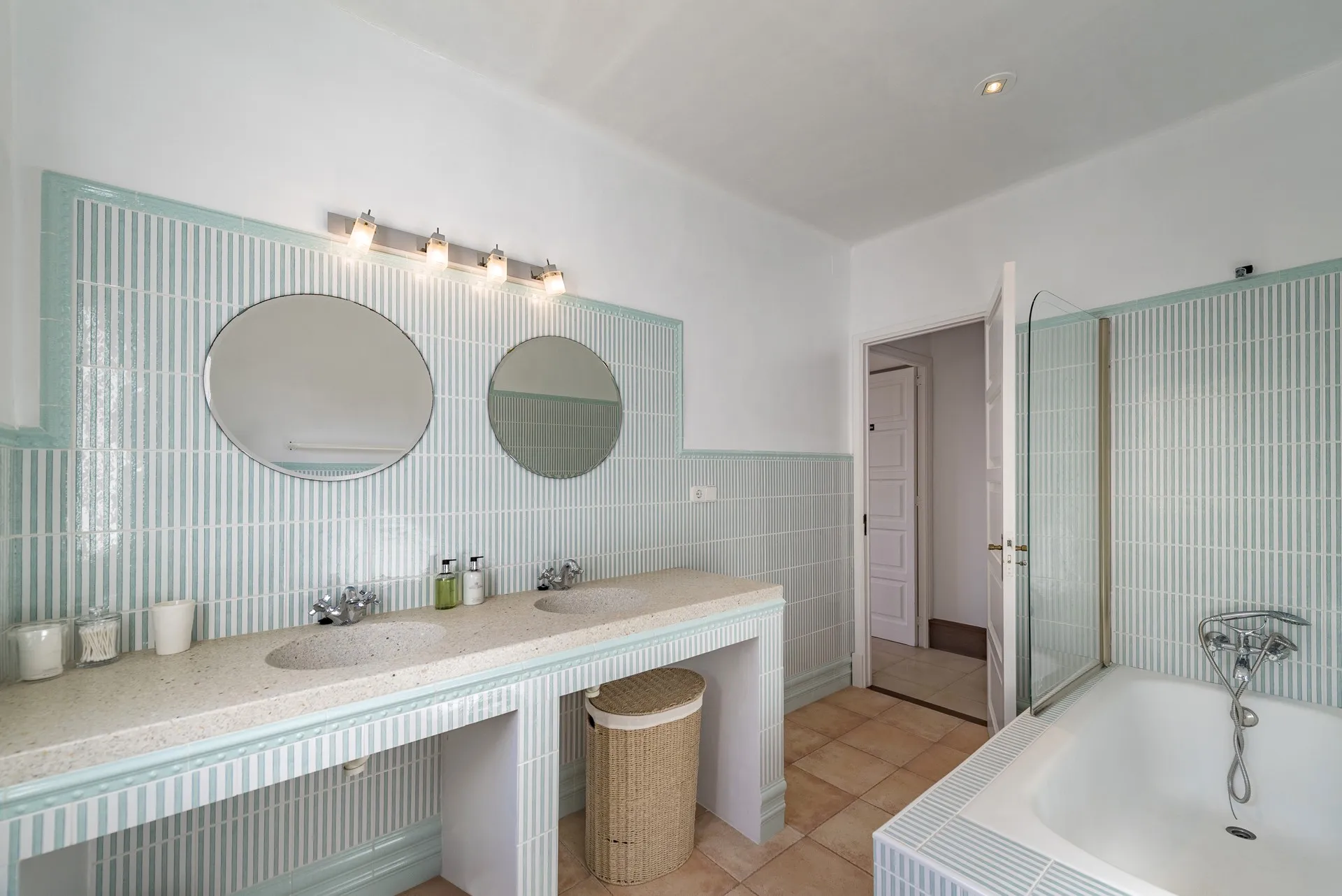 VILLA MED SPEKTAKULÄR HAVSUTSIKT I PUERTO DE SÓLLER-21