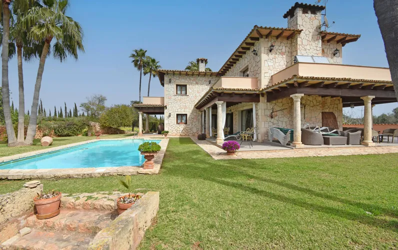 Finca mediterránea única con licencia ETV