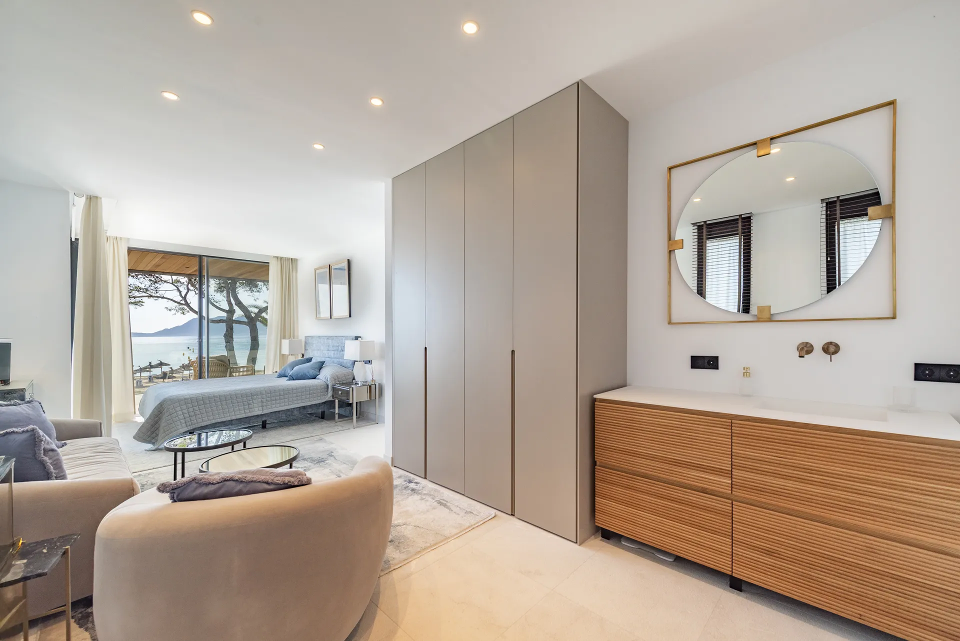 Spektakuläres Neubau-Luxusapartment in erster Meereslinie – Puerto Pollensa-7