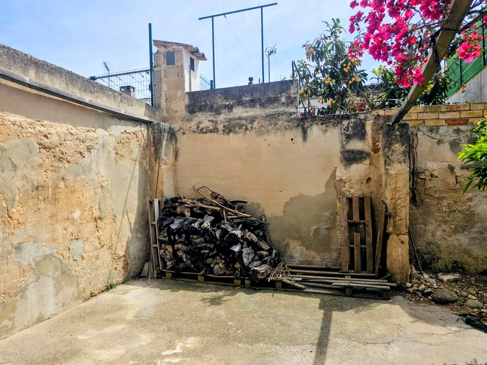 Duża kamienica z ogrodem i kuchnią na świeżym powietrzu w Consell-15