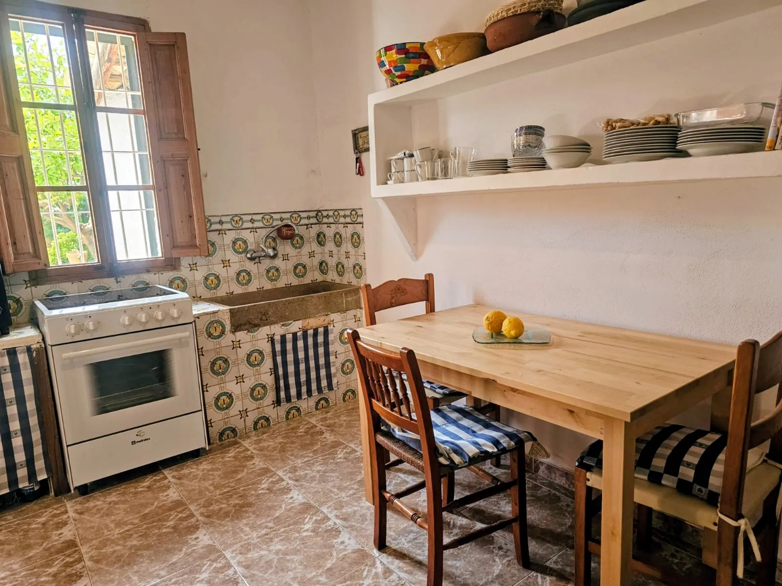 Duża kamienica z ogrodem i kuchnią na świeżym powietrzu w Consell-5