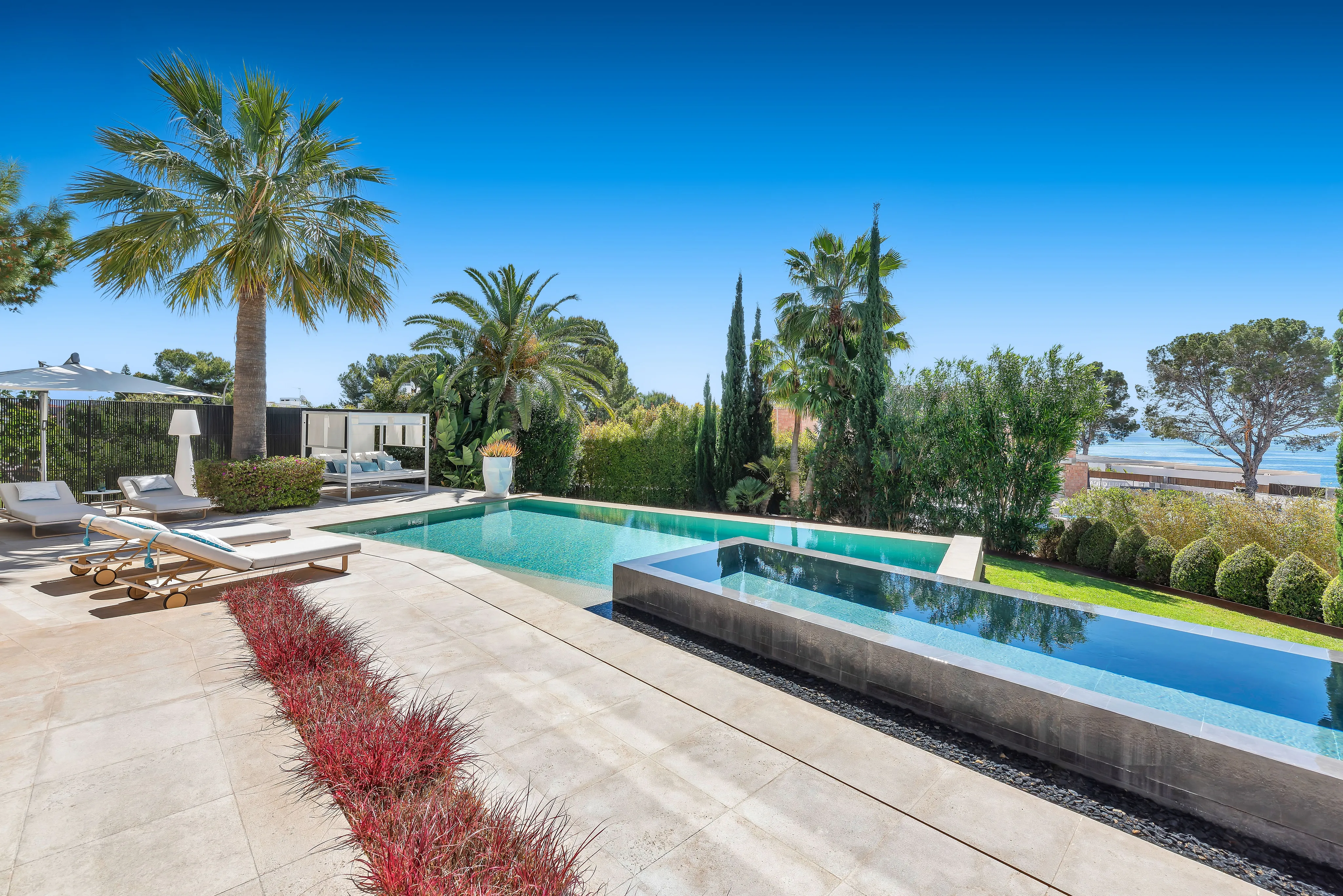 Villa moderna con fantastica vista sul mare in una posizione privilegiata-26