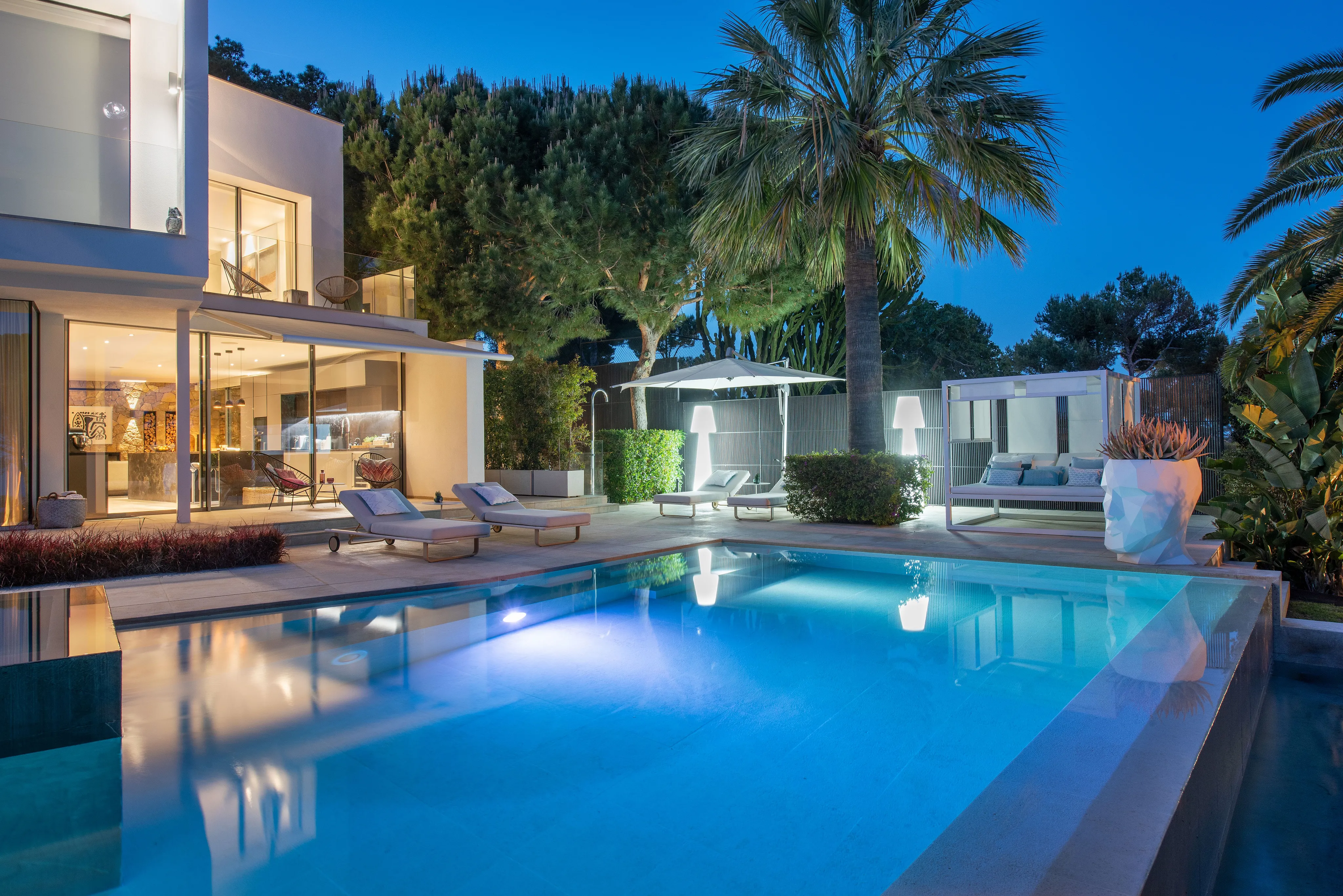 Villa moderna con fantastica vista sul mare in una posizione privilegiata-27