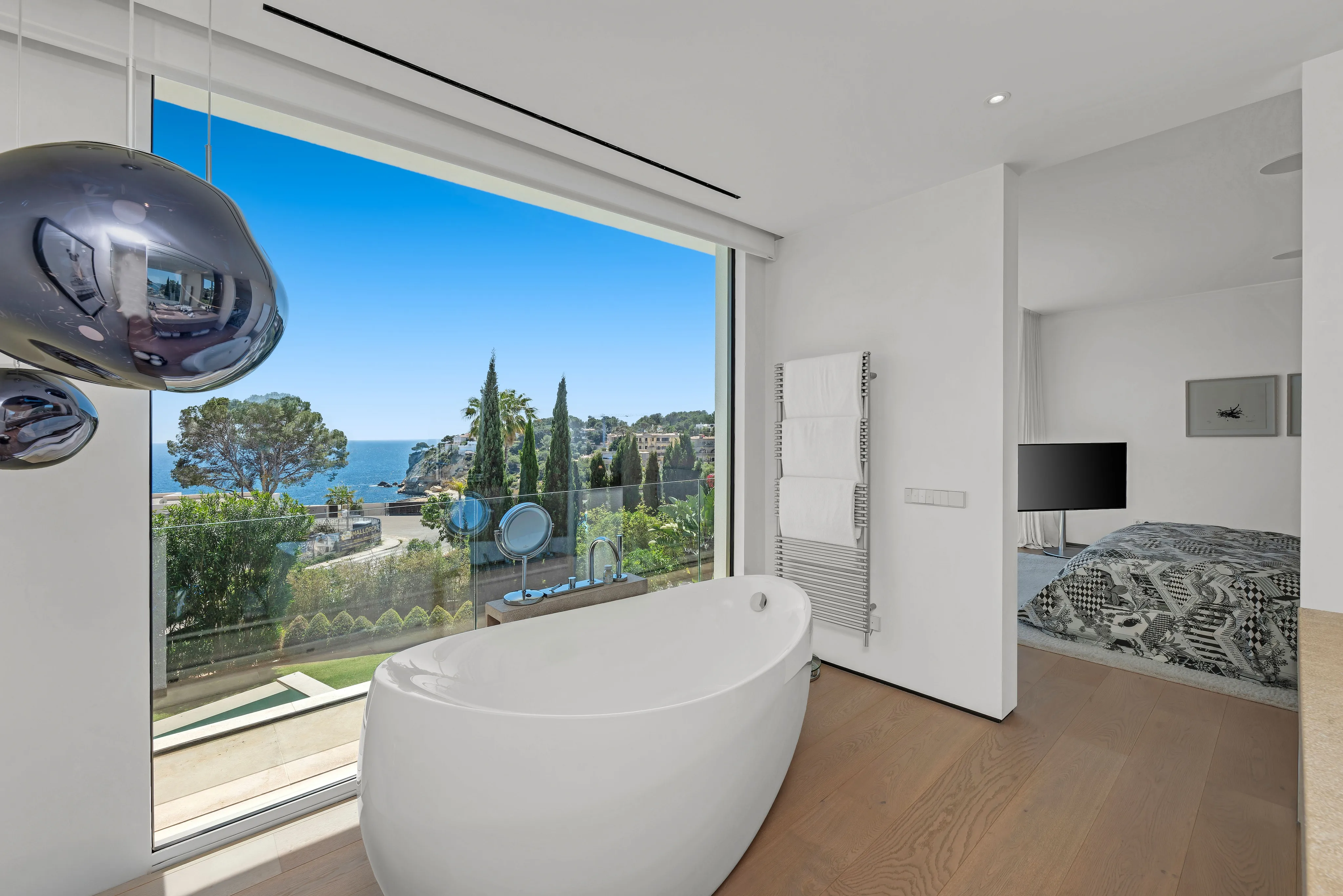 Villa moderna con fantastica vista sul mare in una posizione privilegiata-14