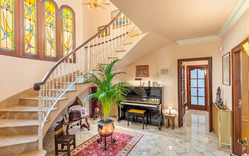 Schöne Villa mit Pool in privilegierter Lage