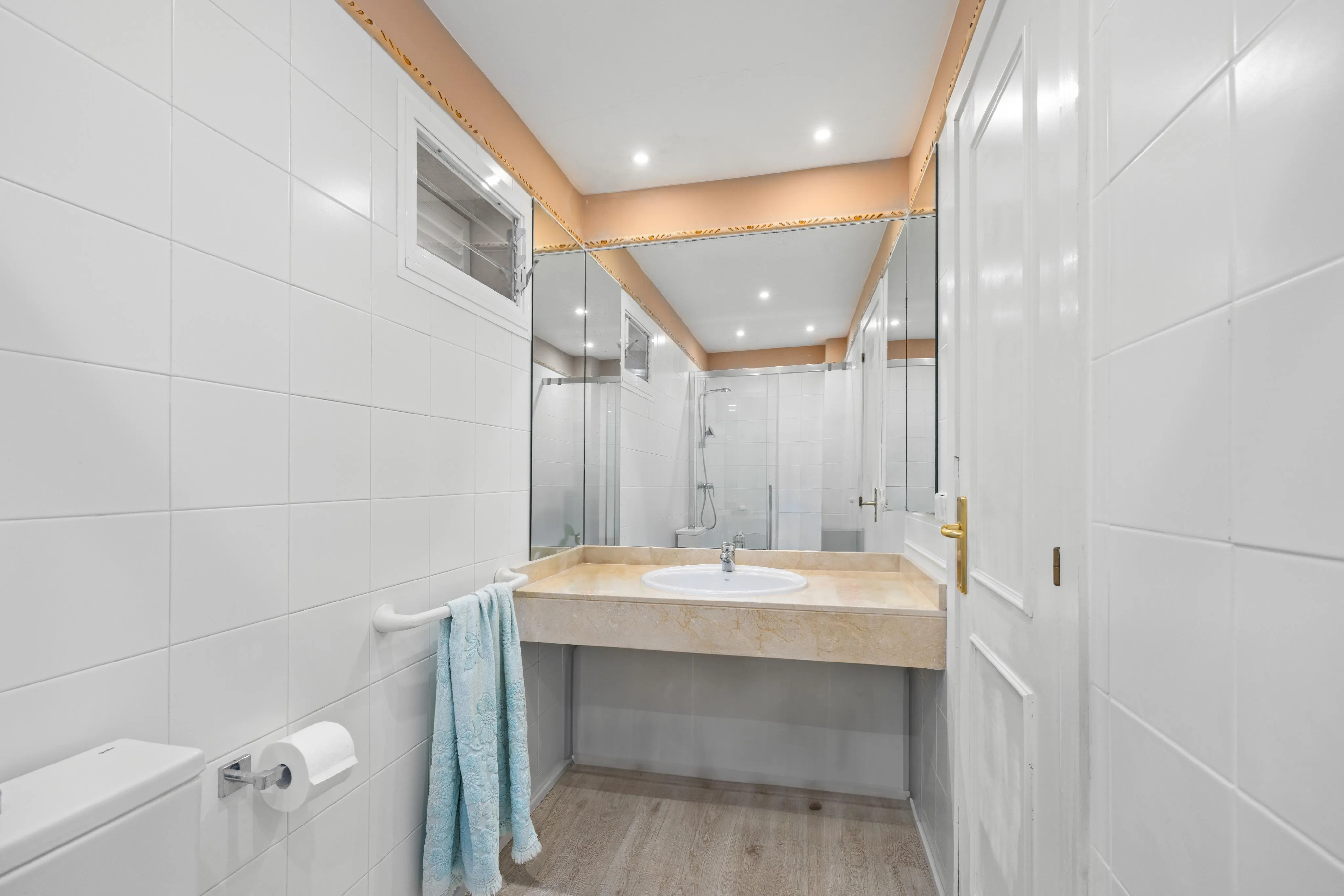 Villa in first sea line with impressive views-8