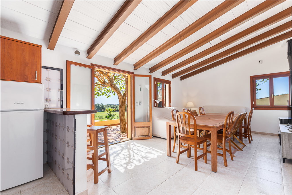 Finca with rental licence and sea views-5