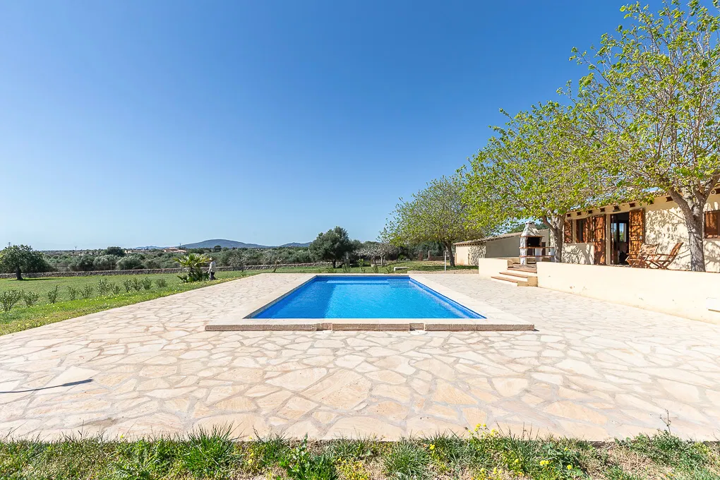 Finca with rental licence and sea views-10