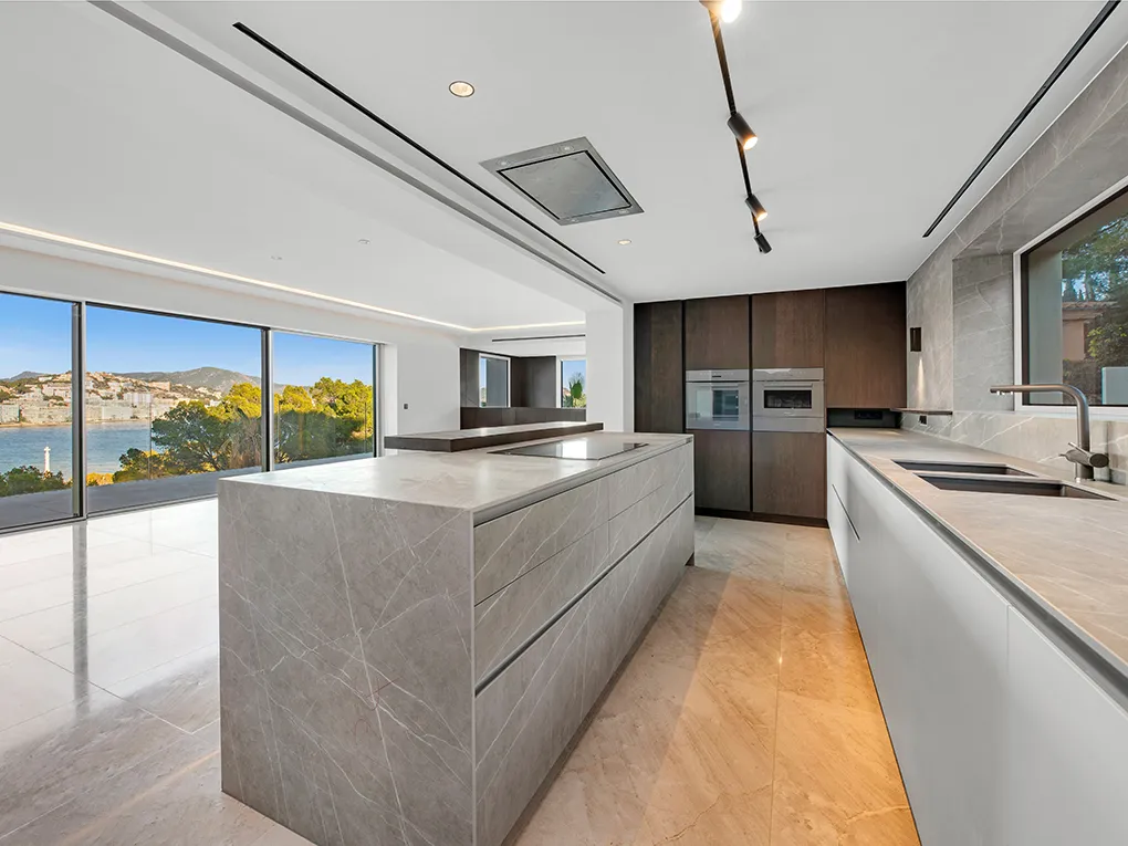 Luxe villa met zeezicht in Santa Ponsa-4
