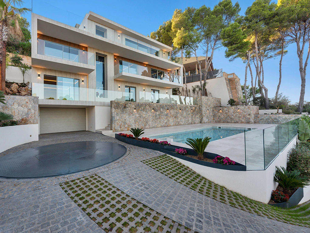Luxe villa met zeezicht in Santa Ponsa-3