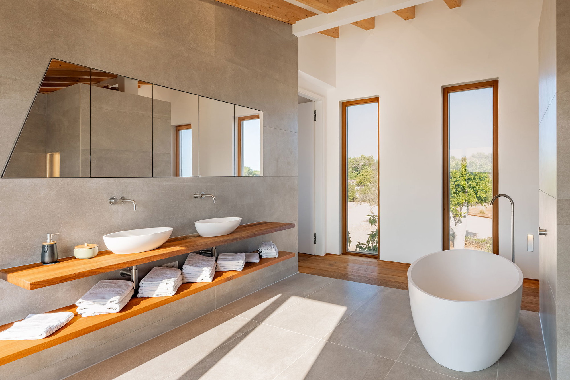 Spacious, Modern Finca Near Santanyí-13