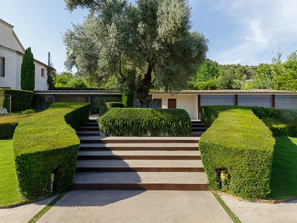 Современный дом с прекрасным видом в Буньоле-20