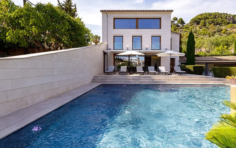 Modern house with great view in Bunyola