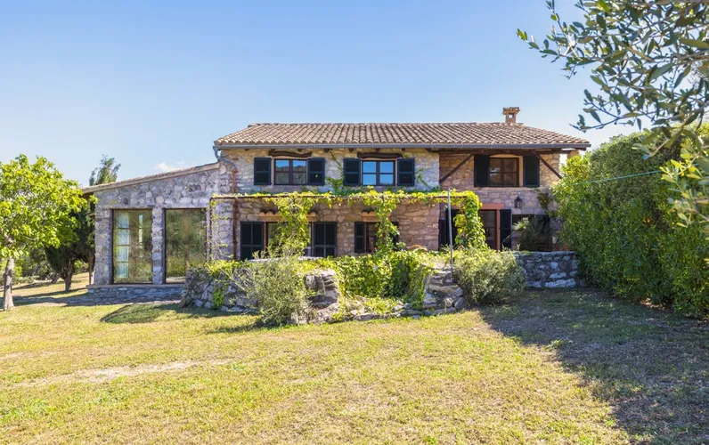 Finca al centro di un bellissimo paesaggio vicino ad Artá