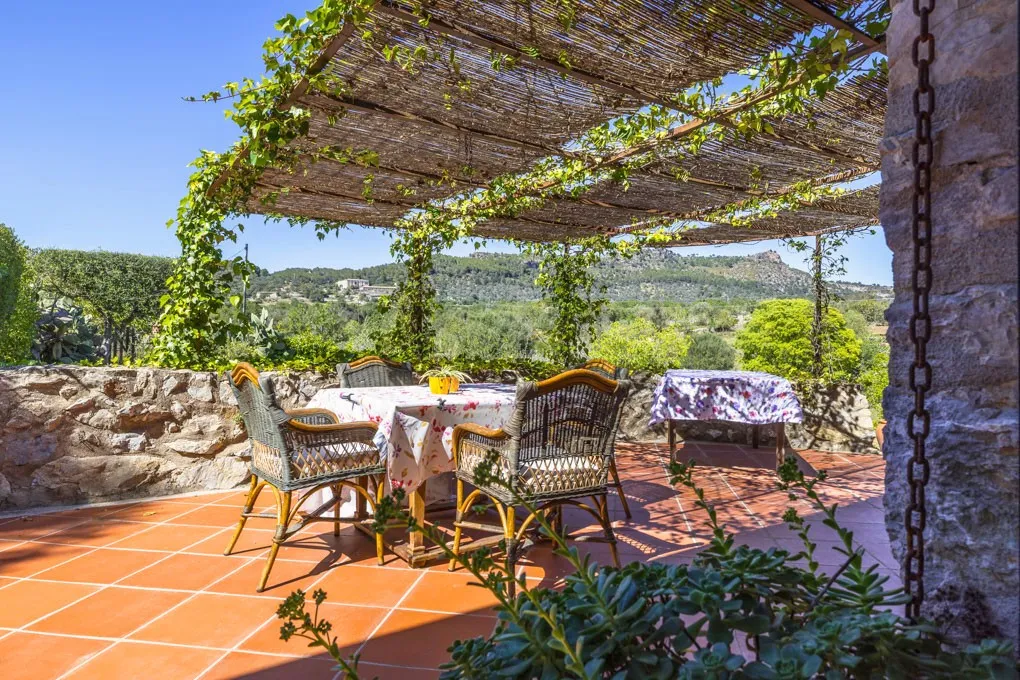 Finca pośrodku pięknego krajobrazu w pobliżu Artá-2