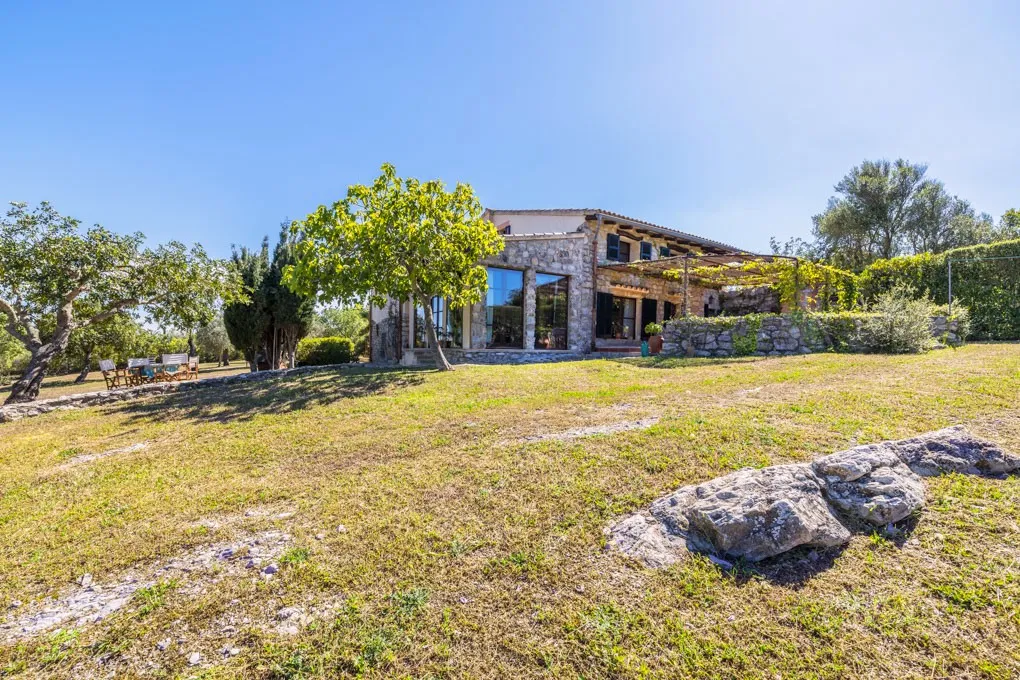 Finca pośrodku pięknego krajobrazu w pobliżu Artá-15