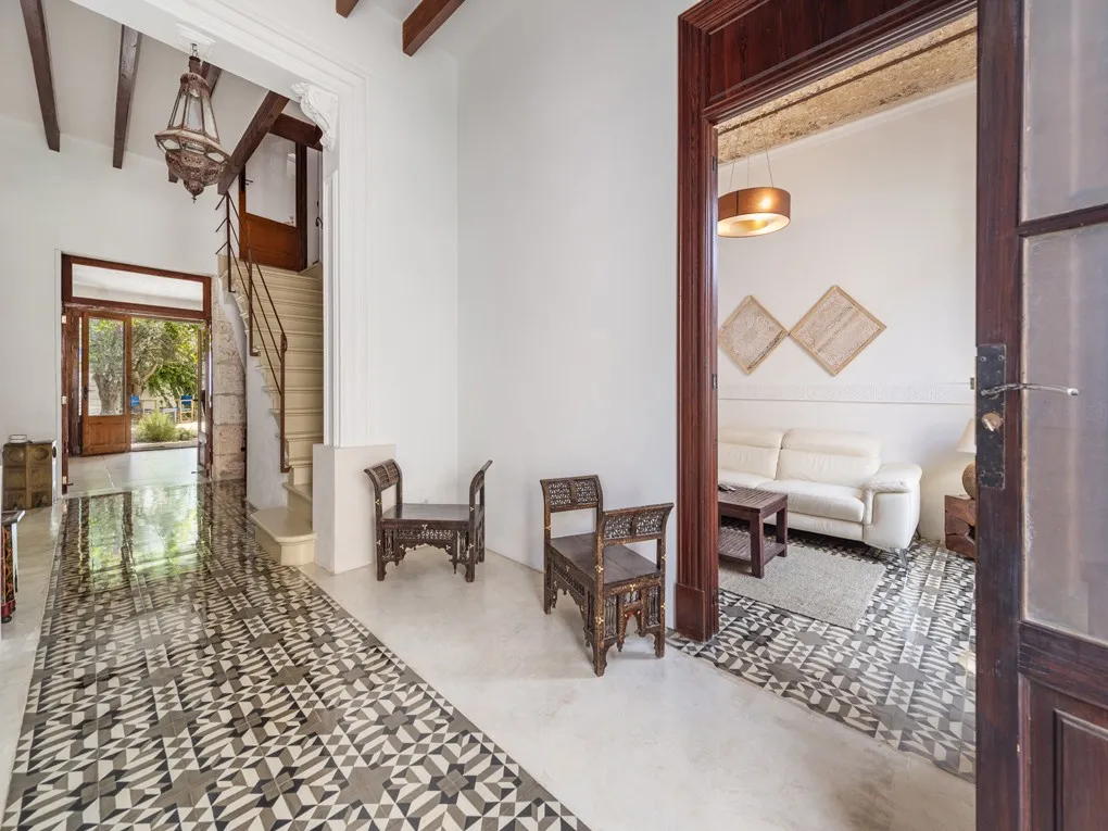 Casa di paese splendidamente ristrutturata con garage, piscina e licenza di locazione turistica-6