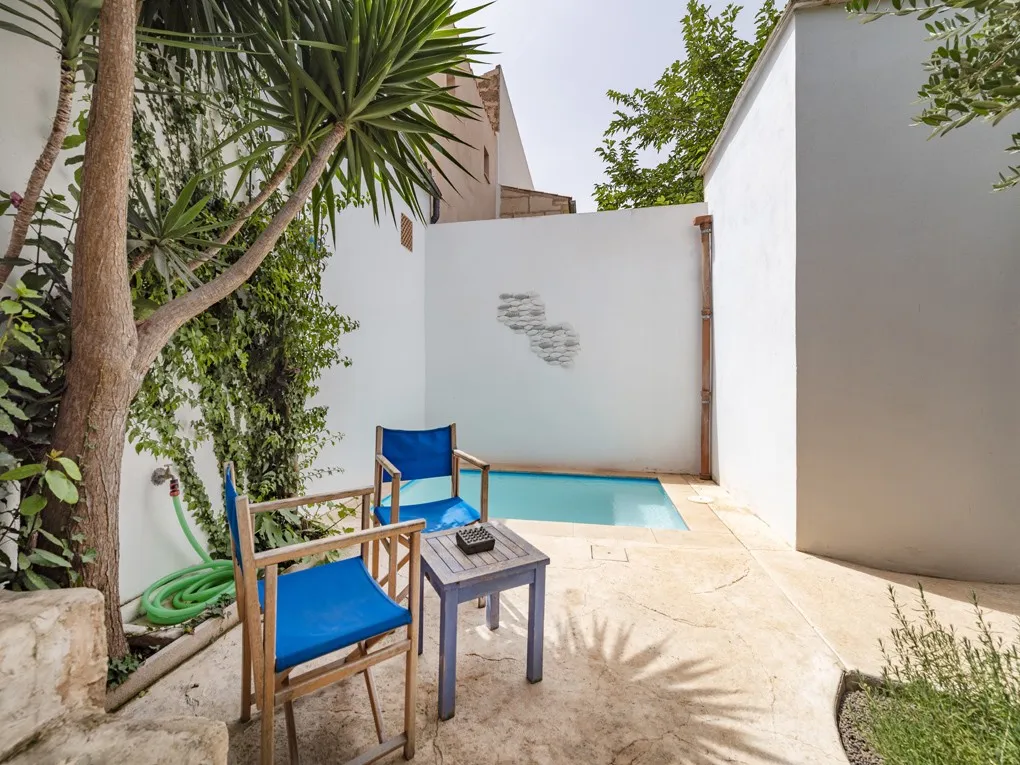 Casa di paese splendidamente ristrutturata con garage, piscina e licenza di locazione turistica-4