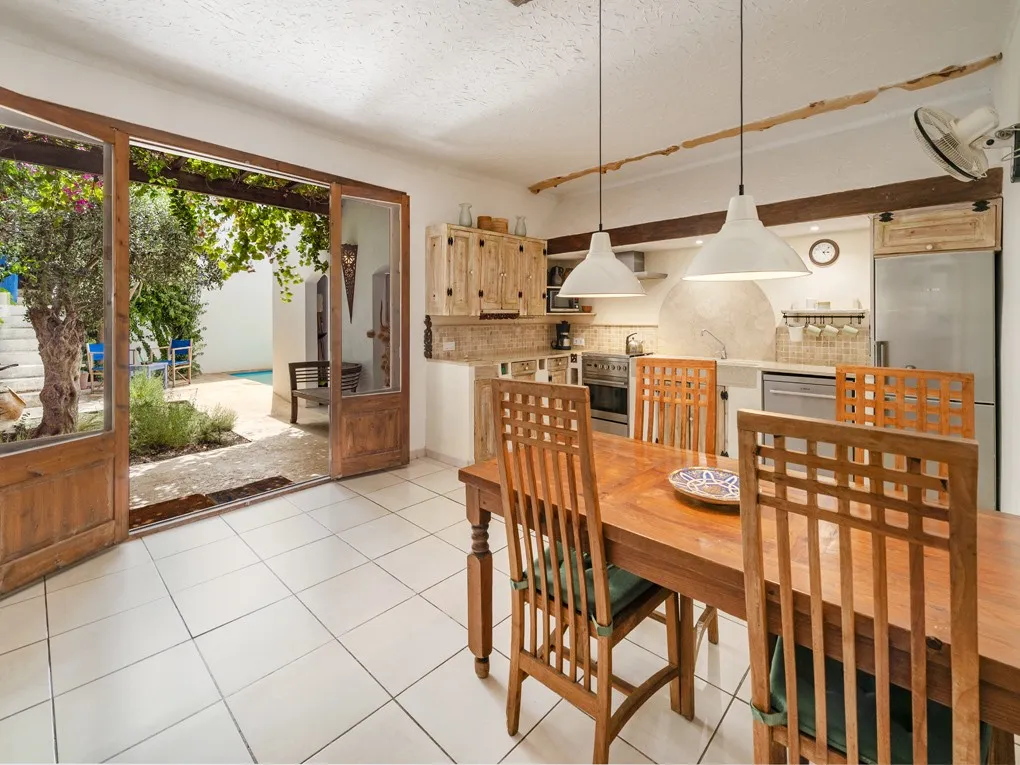 Fabelagtigt byhus med licens til ferieudlejning-2