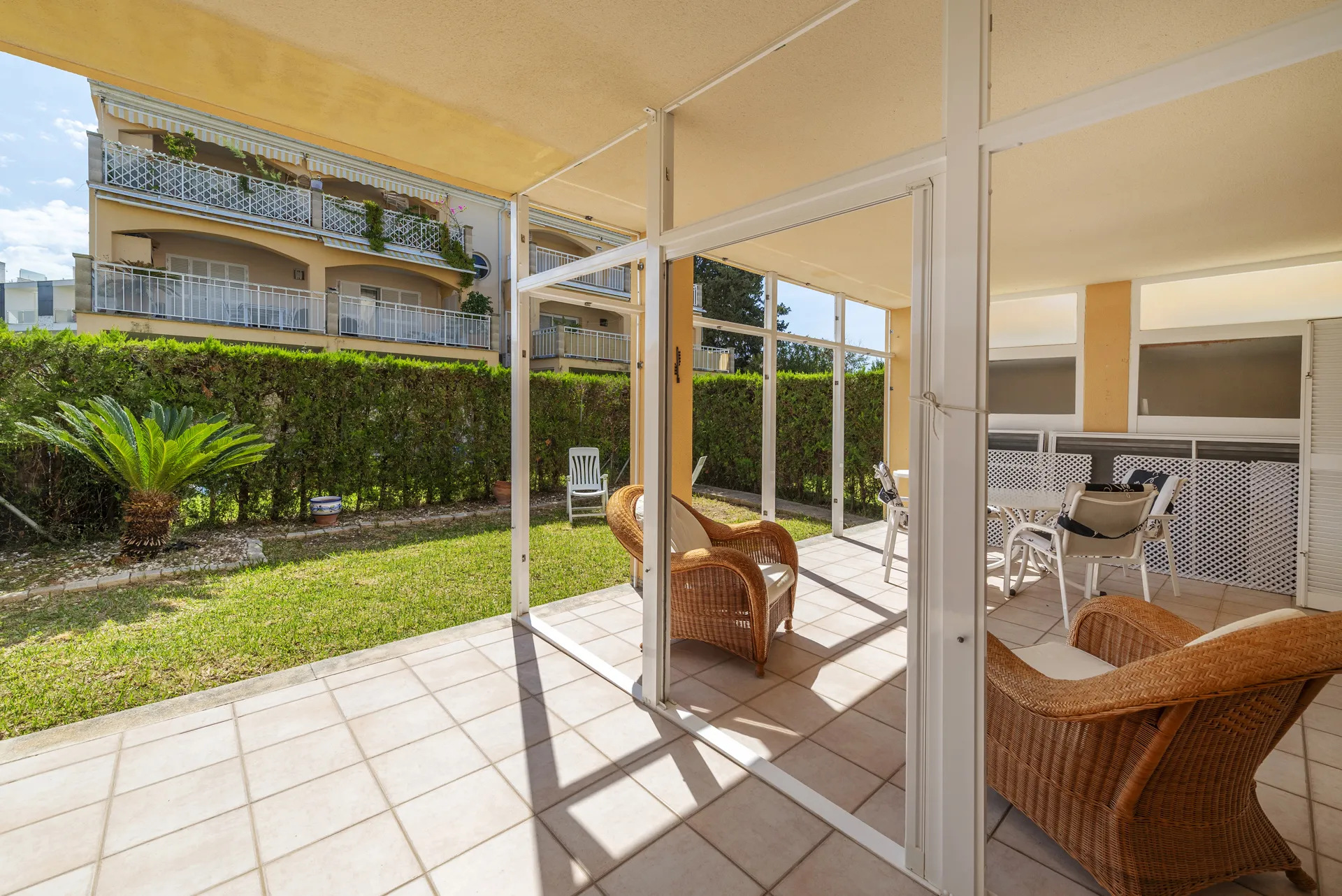 Mediterranean style ground floor apartment in Puerto Pollensa-10