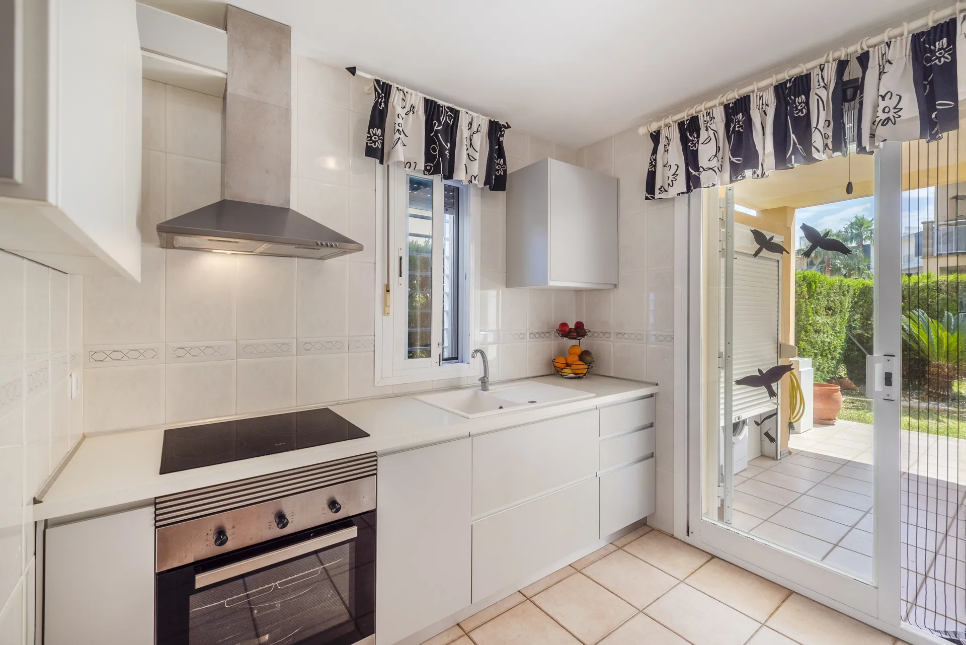 Mediterranean style ground floor apartment in Puerto Pollensa-4