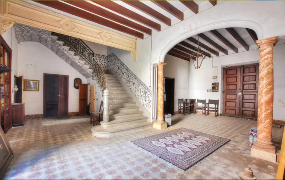 Manor house to be converted into an interior hotel in Manacor-3