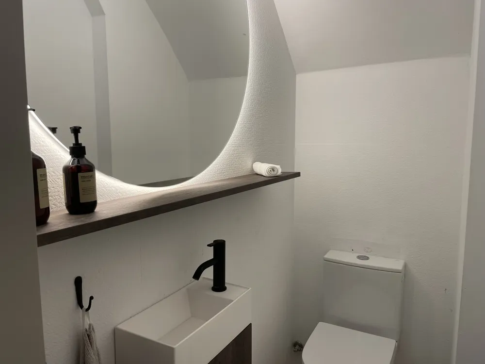 Een charmant, gerenoveerd kantoor in Santa Catalina-6