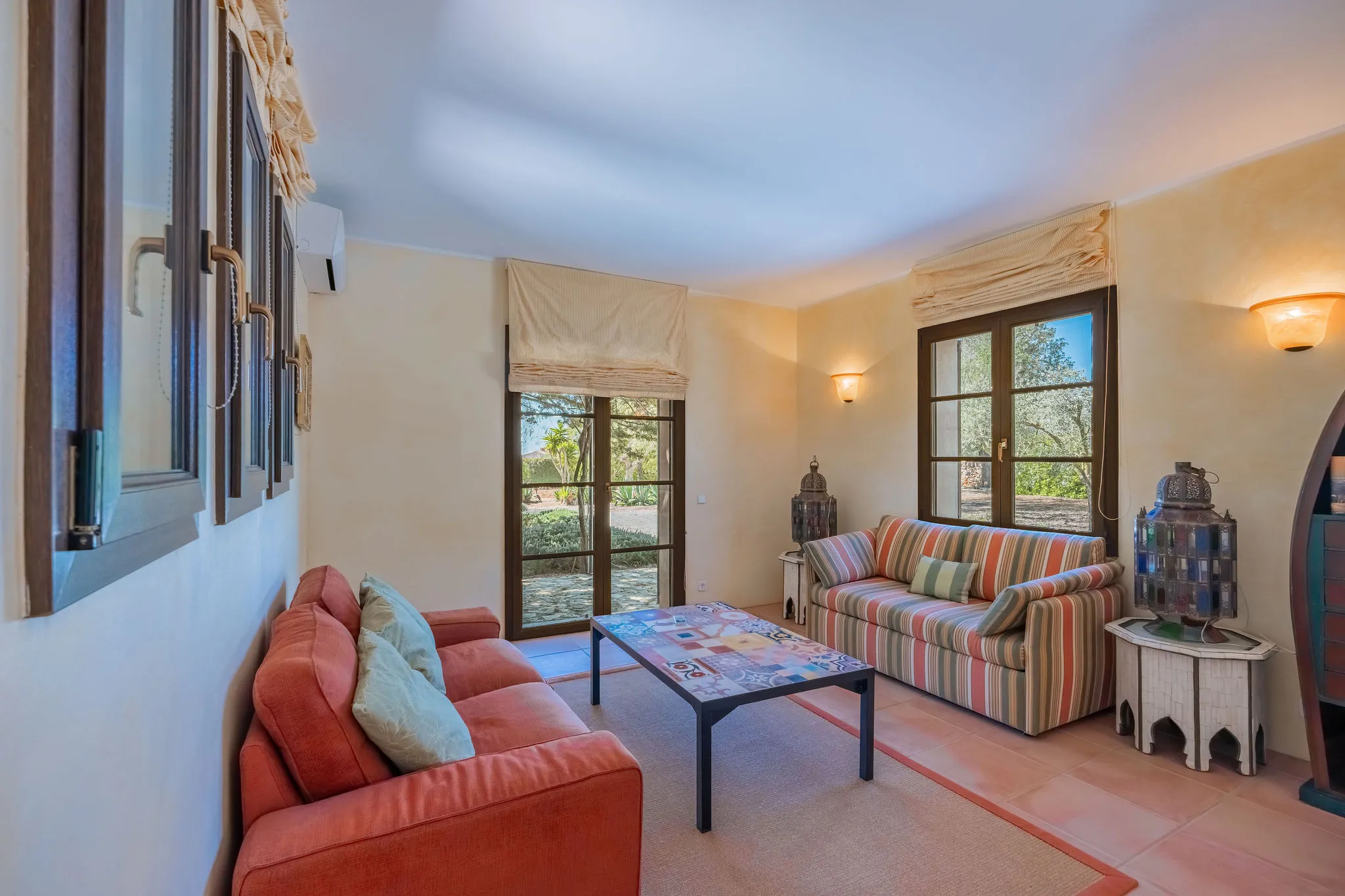 Goed onderhouden finca op een idyllische locatie tussen Santanyí en Alqueria Blanca-10