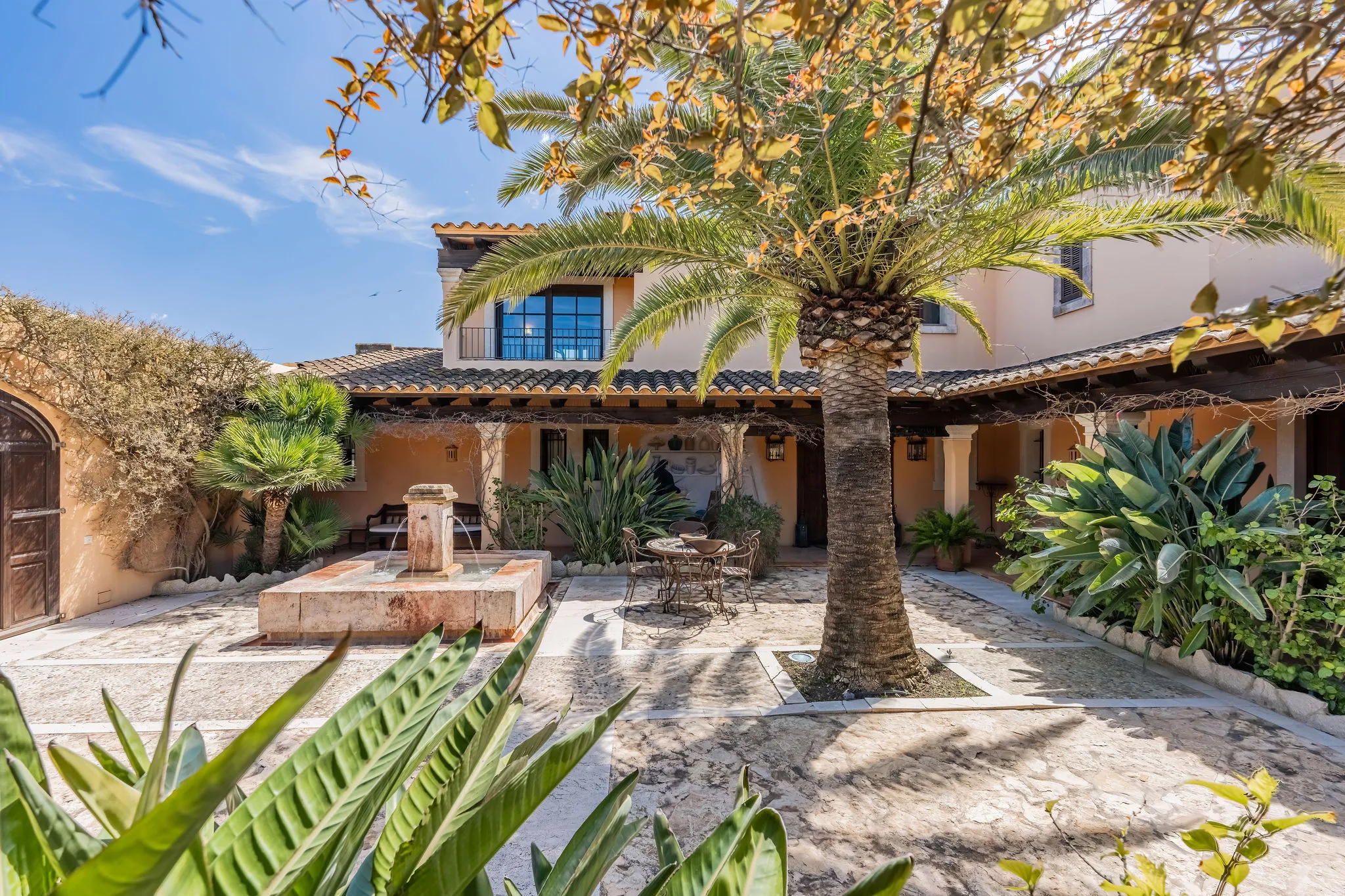 Goed onderhouden finca op een idyllische locatie tussen Santanyí en Alqueria Blanca-20