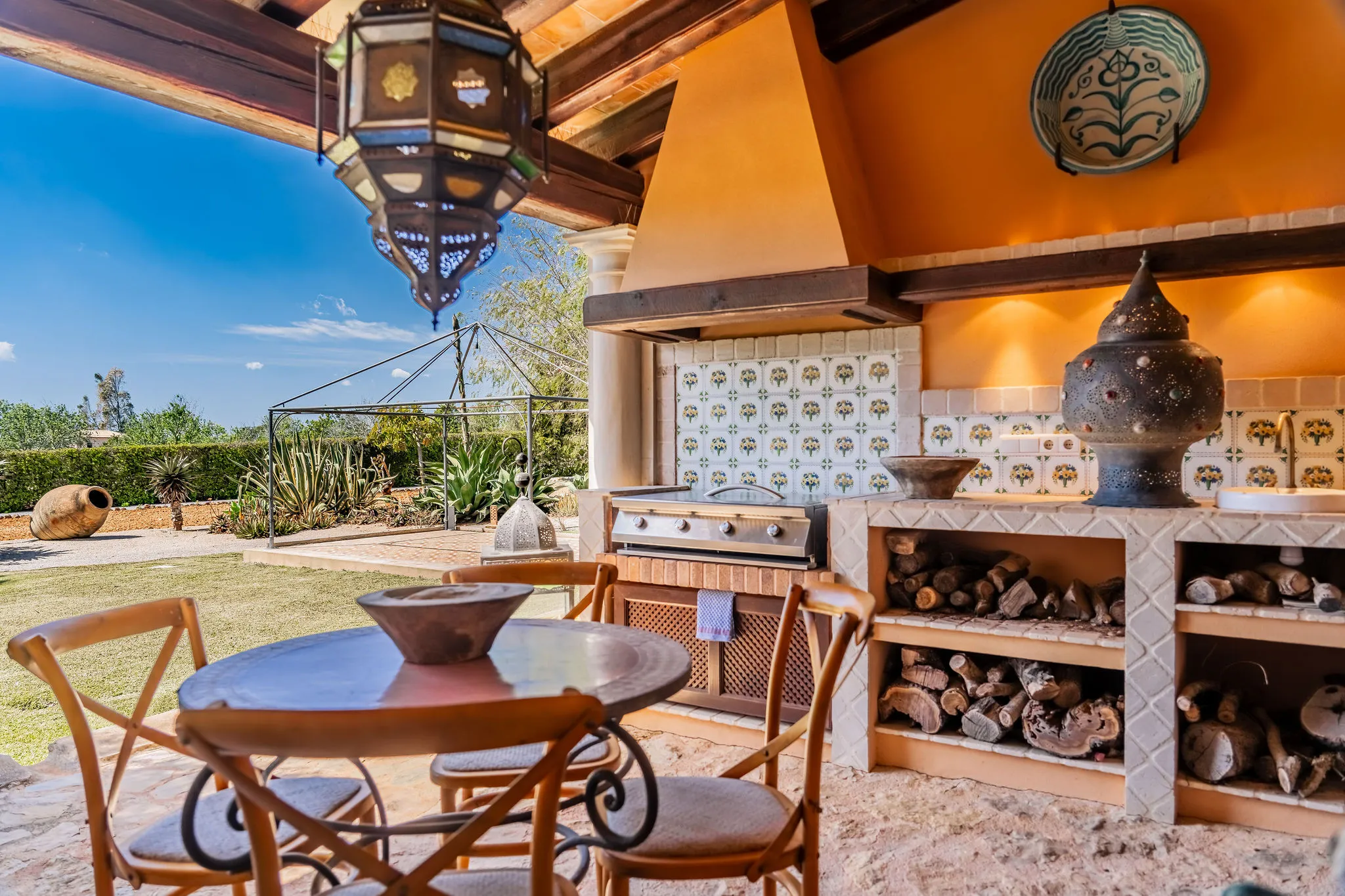 Goed onderhouden finca op een idyllische locatie tussen Santanyí en Alqueria Blanca-16