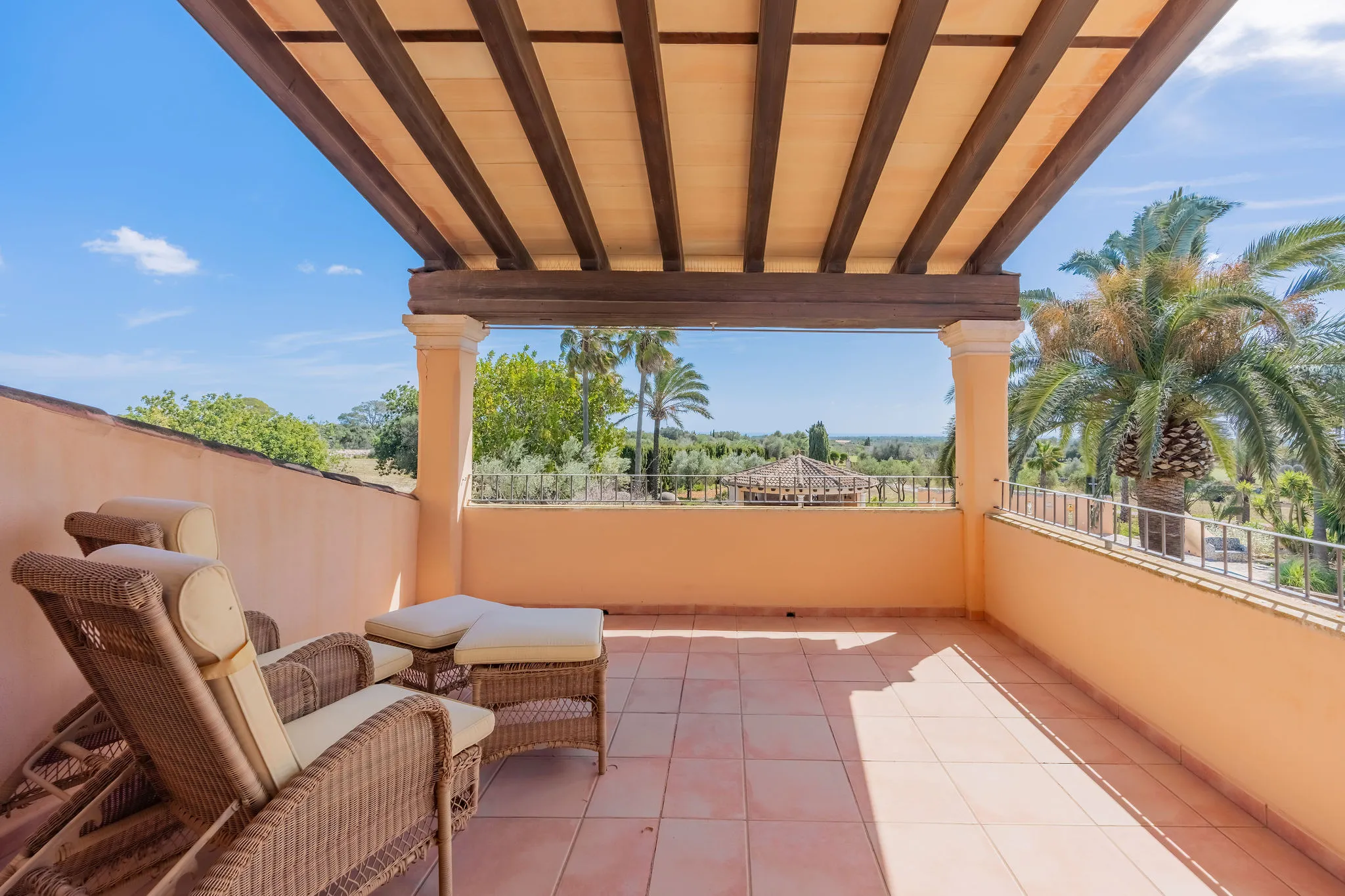 Goed onderhouden finca op een idyllische locatie tussen Santanyí en Alqueria Blanca-9