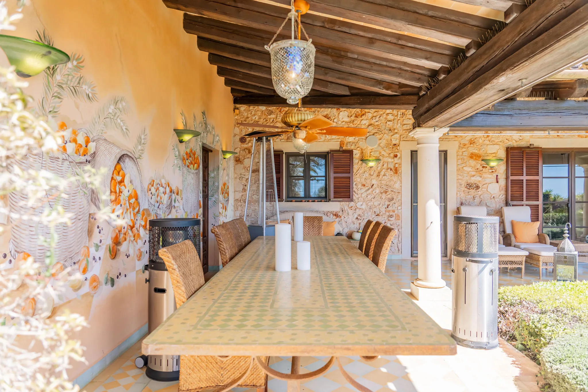 Goed onderhouden finca op een idyllische locatie tussen Santanyí en Alqueria Blanca-18