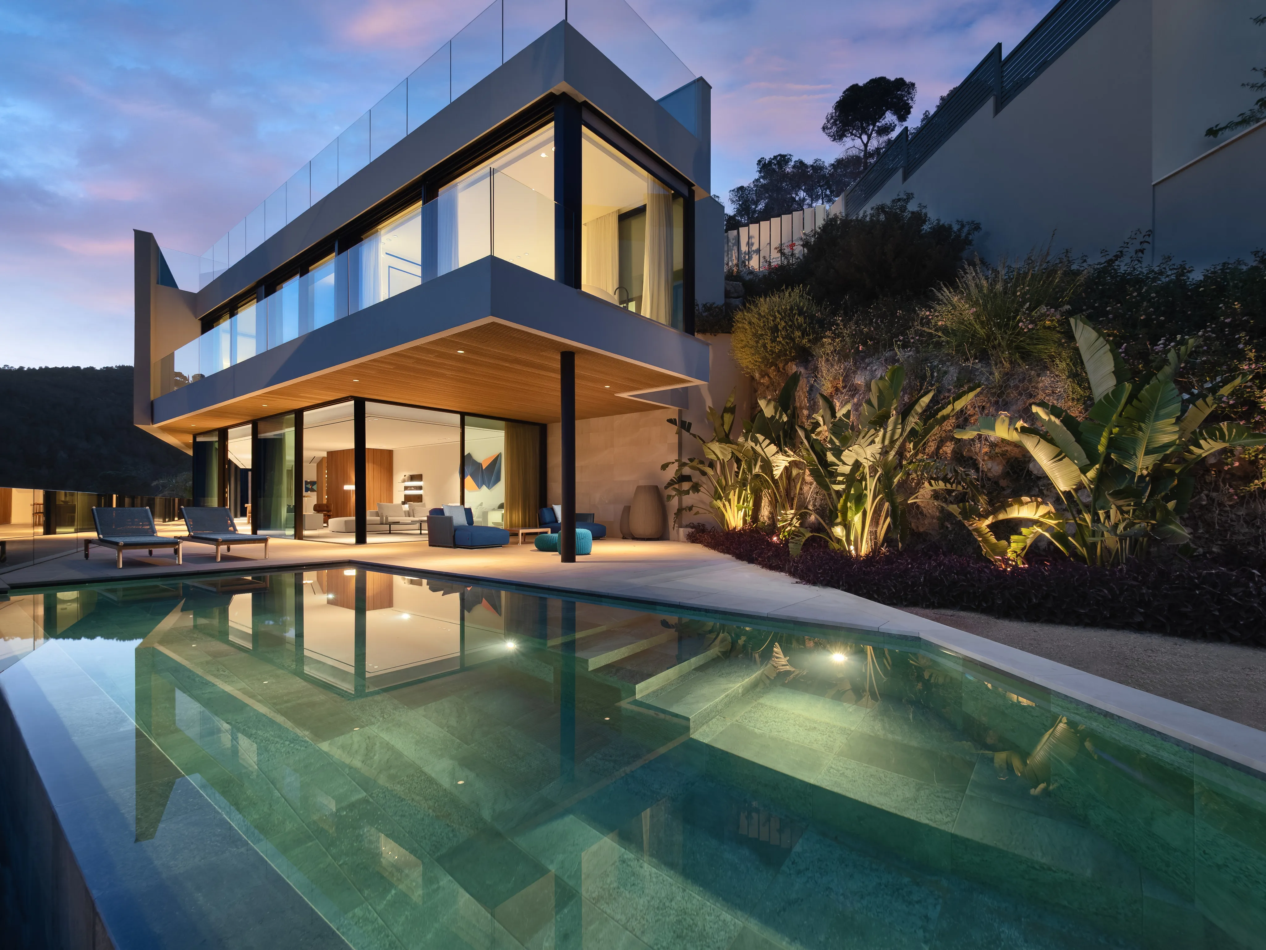 Wymarzona luksusowa willa ze spektakularnym widokiem na morze-1