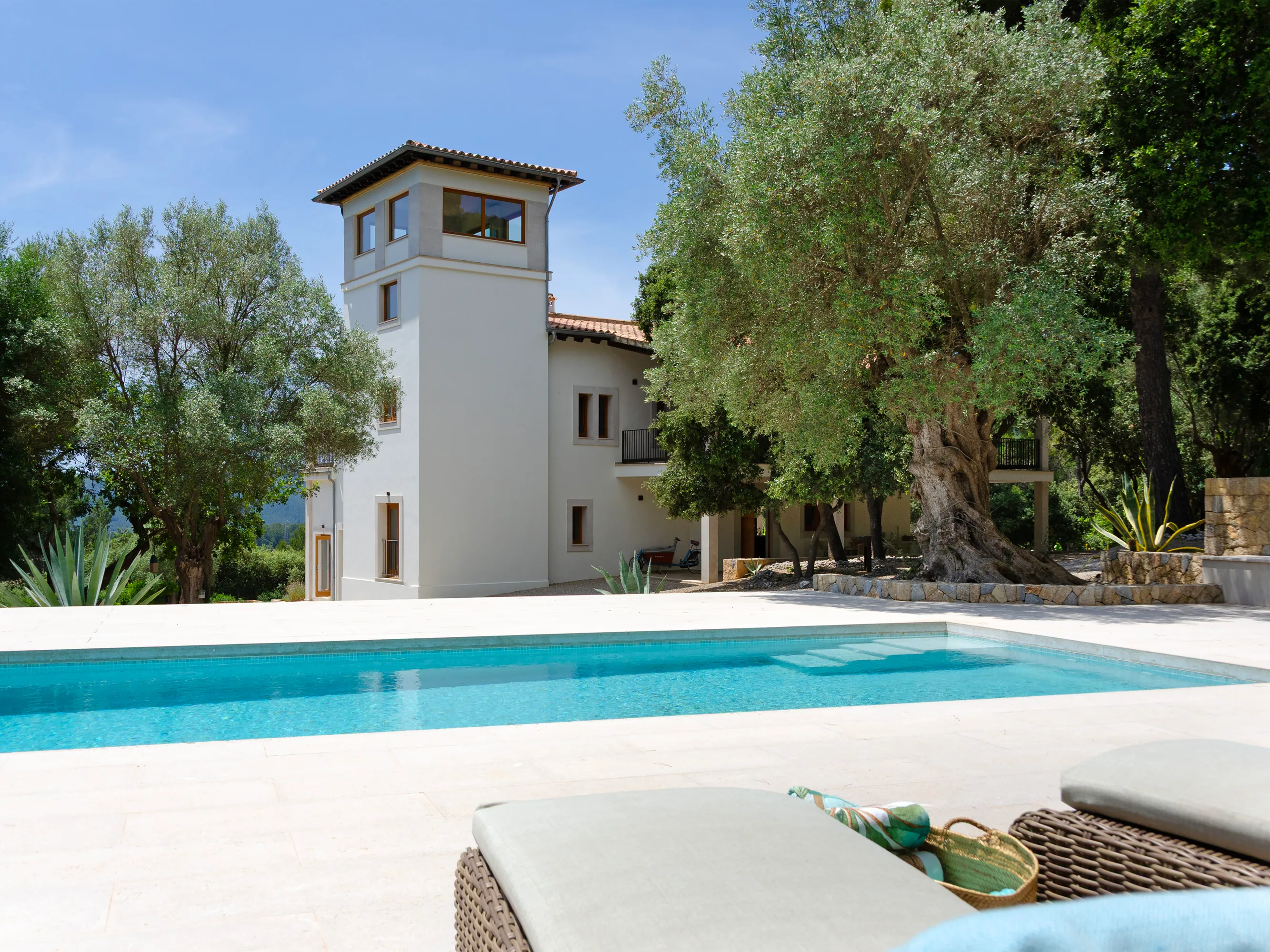 Beautiful country house with sea views in Establiments-1