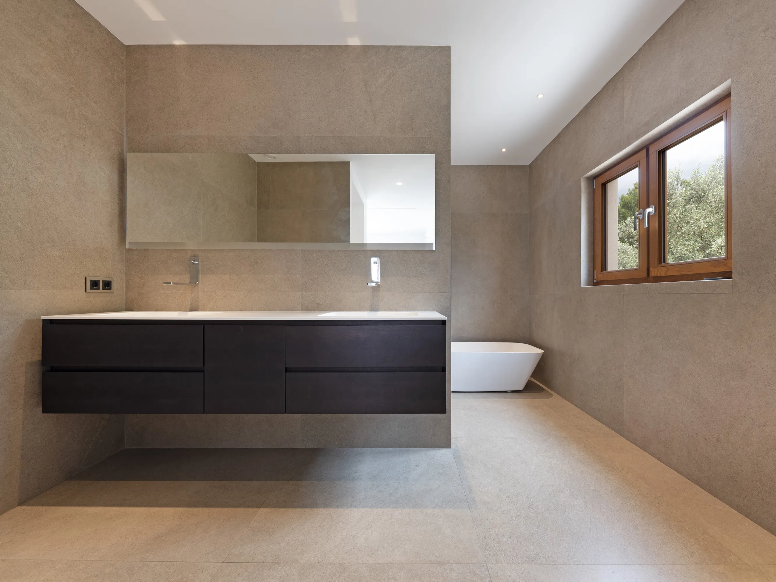 Beautiful country house with sea views in Establiments-13